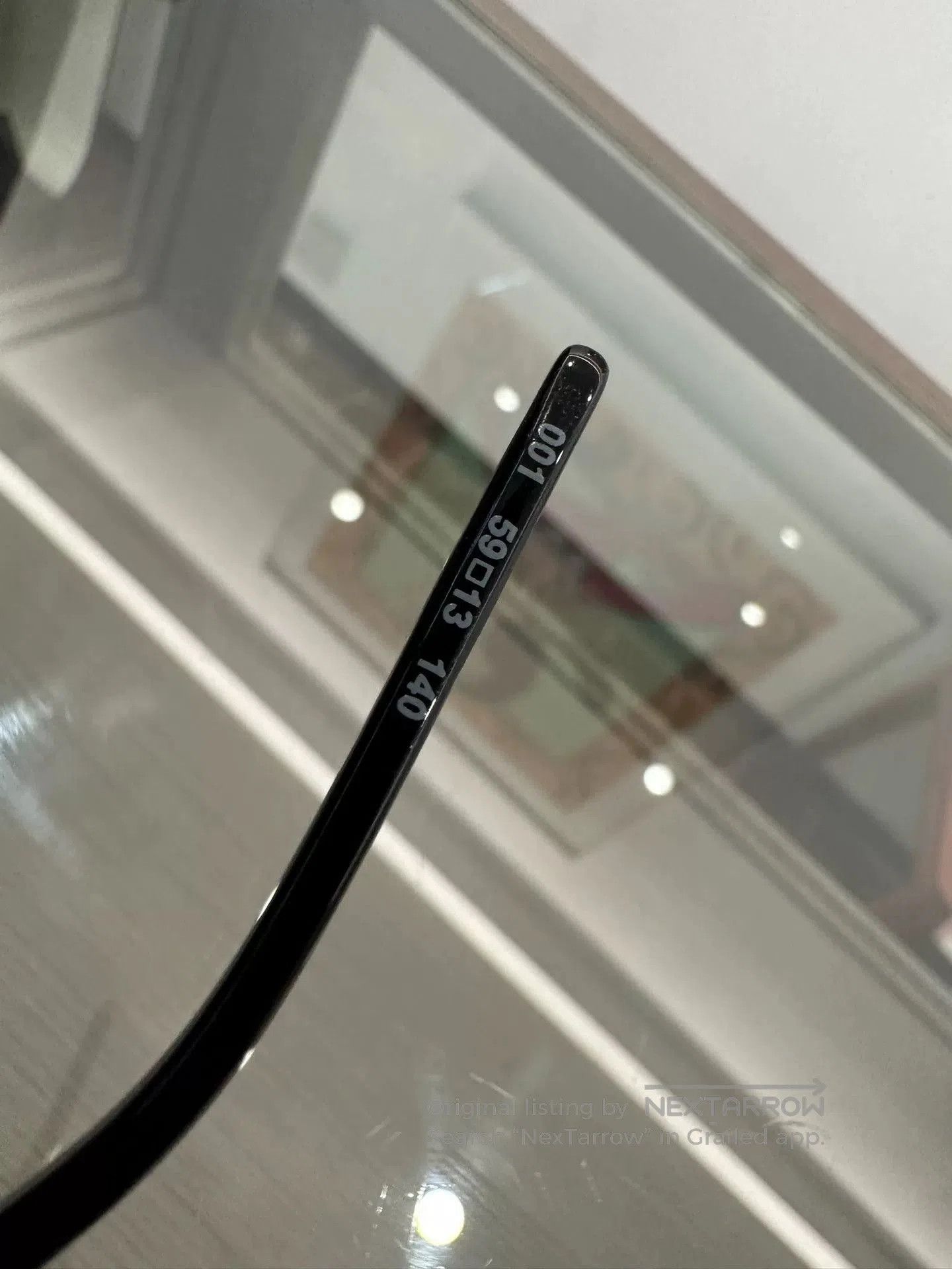 Yves Saint Laurent YSL Black Logo Pilot Sunglasses. Size ONE SIZE - 8 Thumbnail