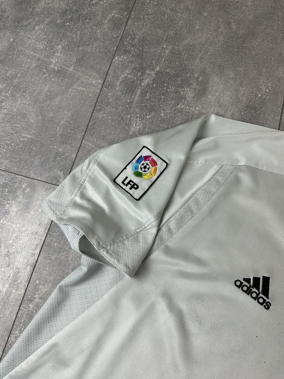 Adidas Adidas Real Madrid 2004/05 Distressed Soccer Jersey Size US XL / EU 56 / 4 - 10 Thumbnail