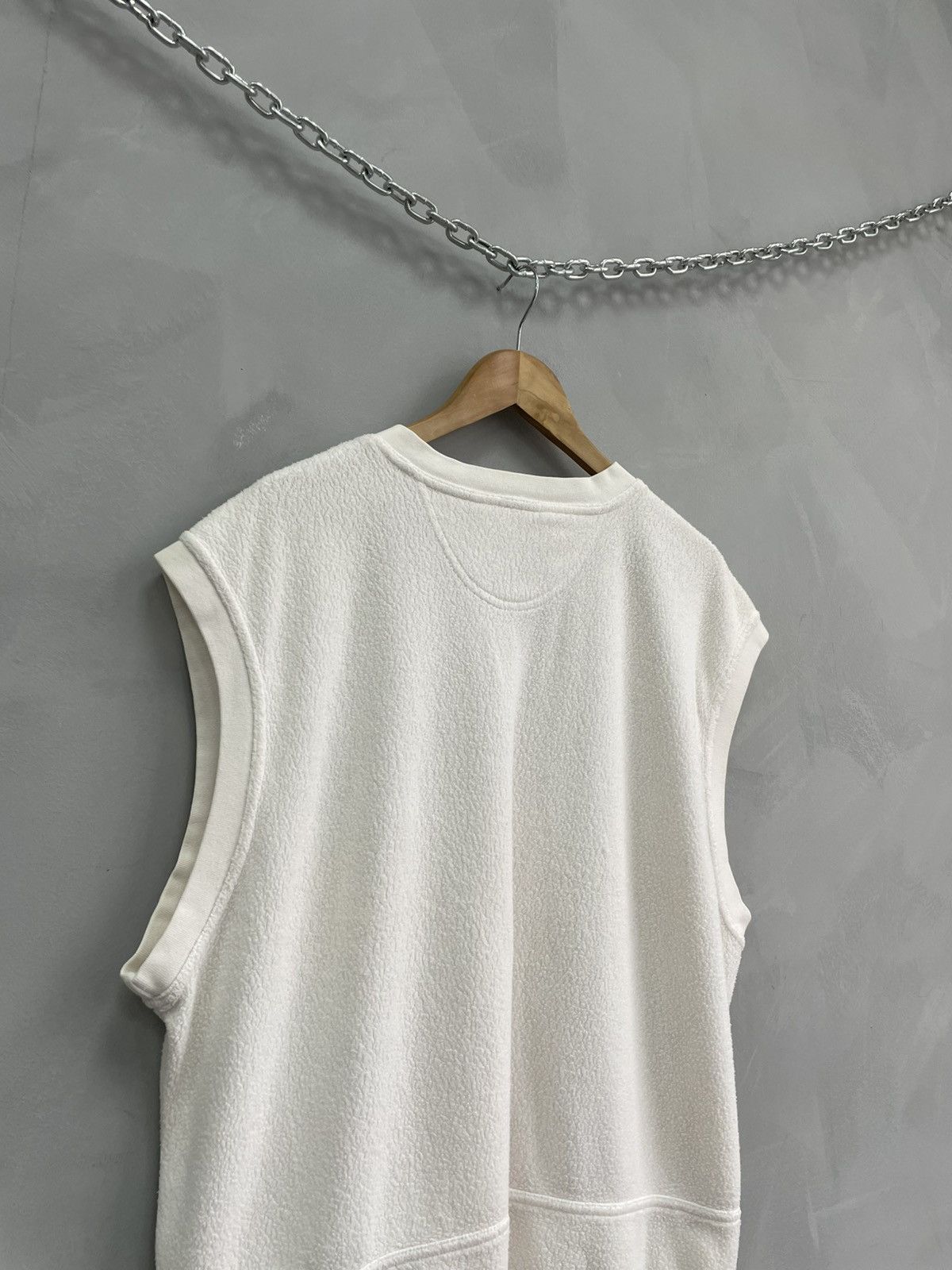 Nike Nike white cotton y2k teddy challenge court vest Size US XL / EU 56 / 4 - 9 Thumbnail
