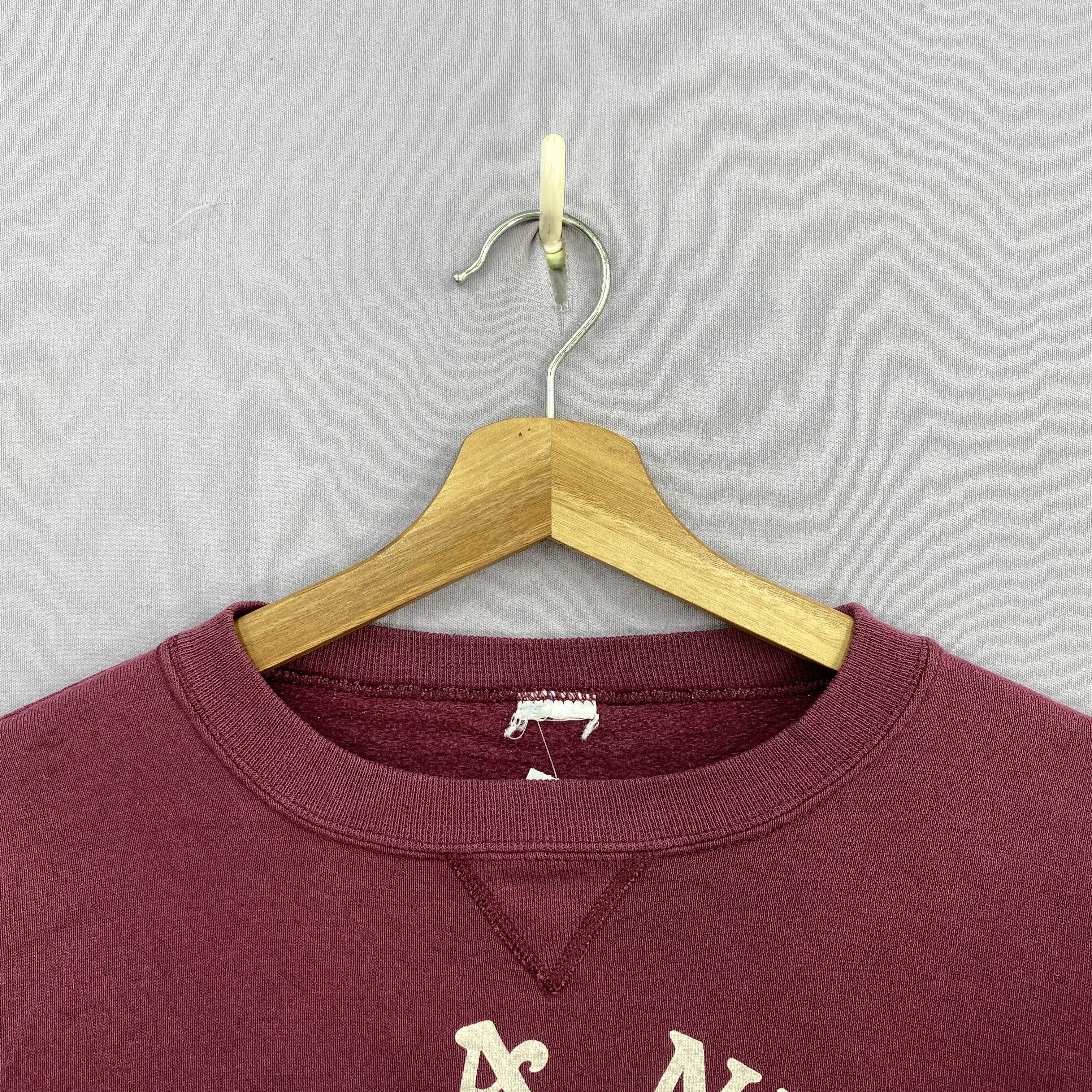 Vintage Vintage 90s Russell Athletic Sweater Love Nurse Jumper Size US M / EU 48-50 / 2 - 7 Thumbnail