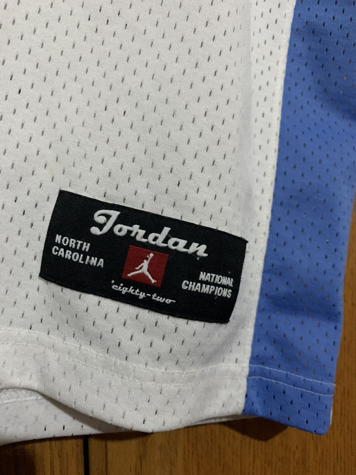 Vintage Retro Michael Jordan UNC jersey Size US XXL / EU 58 / 5 - 4 Thumbnail