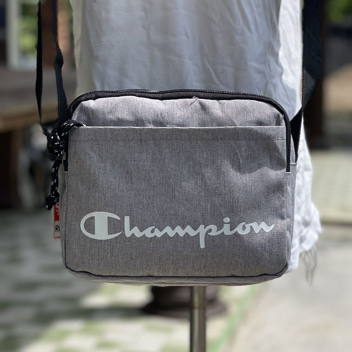 Champion 🔥 STREETWEAR CHAMPION MULTI-POCKET CROSSBODY Size ONE SIZE - 2 Thumbnail