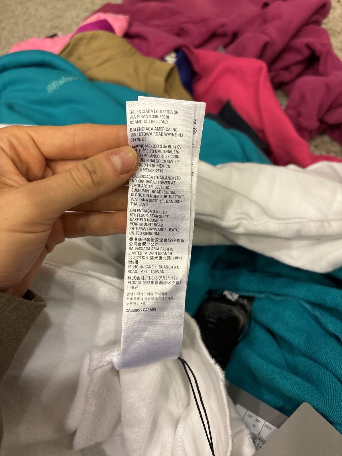 Balenciaga Balenciaga White/Black Distressed Cursive Hoodie Size US XXL / EU 58 / 5 - 4 Thumbnail