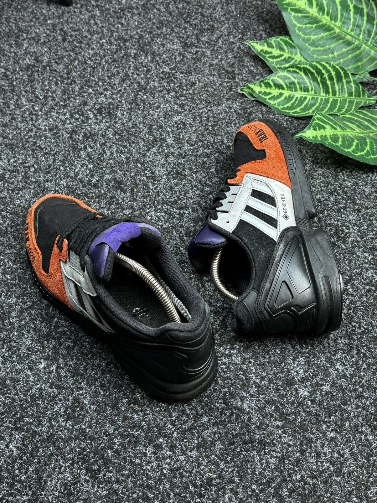 Adidas Adidas Zx 8000 Irak Black Gore tex size 42 Size US 8 / EU 41 - 7 Thumbnail