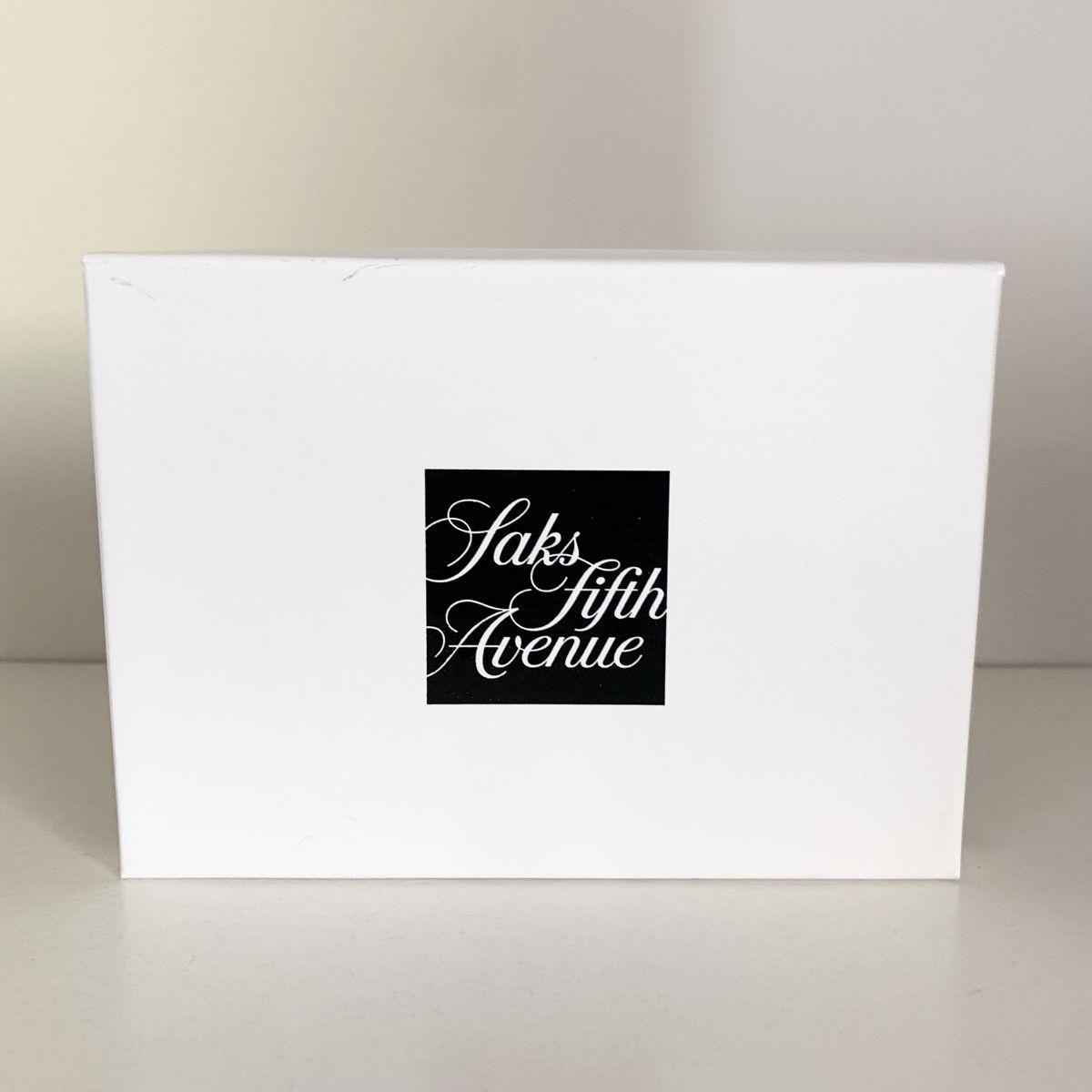 Saks Fifth Avenue Saks fifth avenue jewelry gift box Size ONE SIZE - 8 Thumbnail