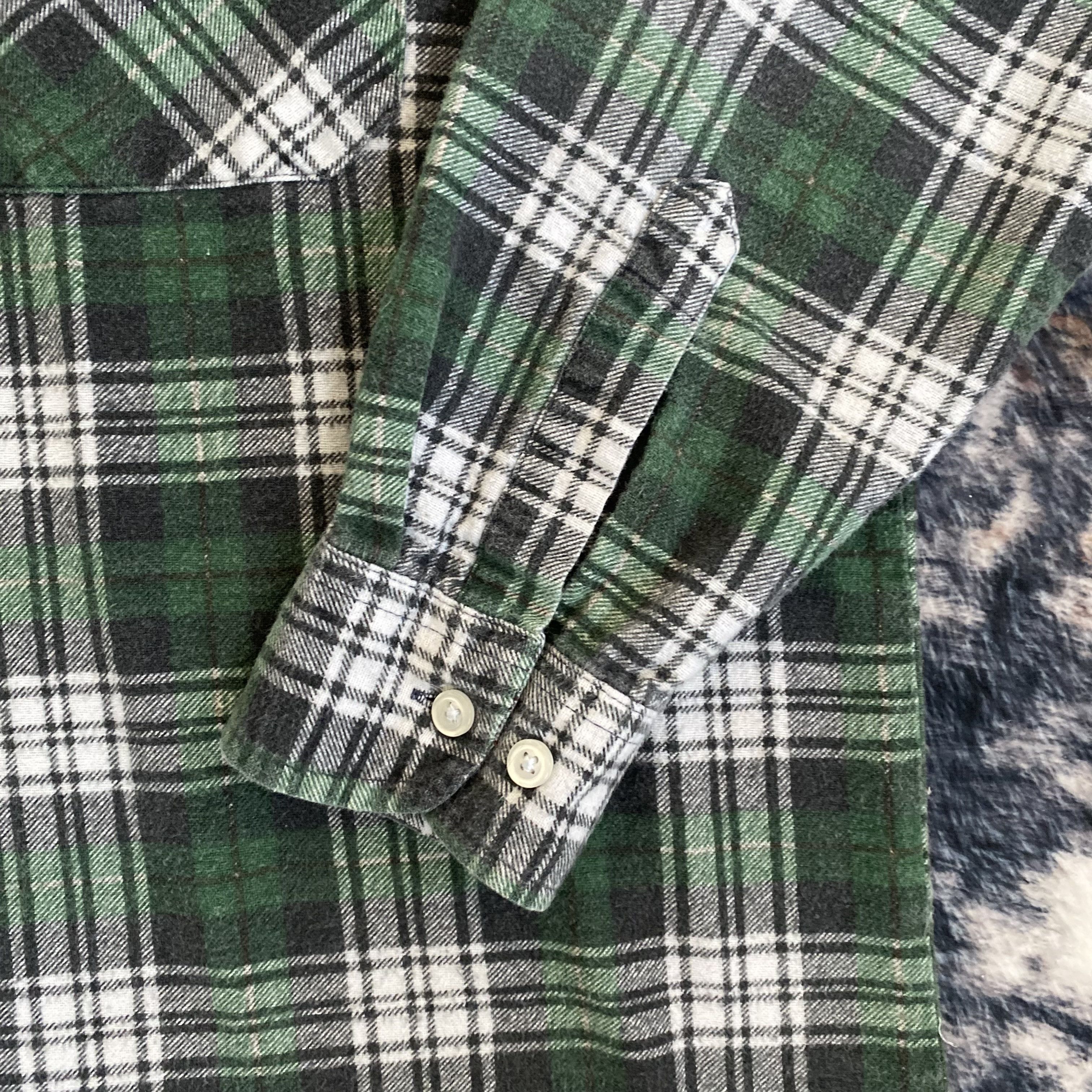 Vintage Vintage Green Plaid Botton Up Flannel Size US XL / EU 56 / 4 - 4 Thumbnail
