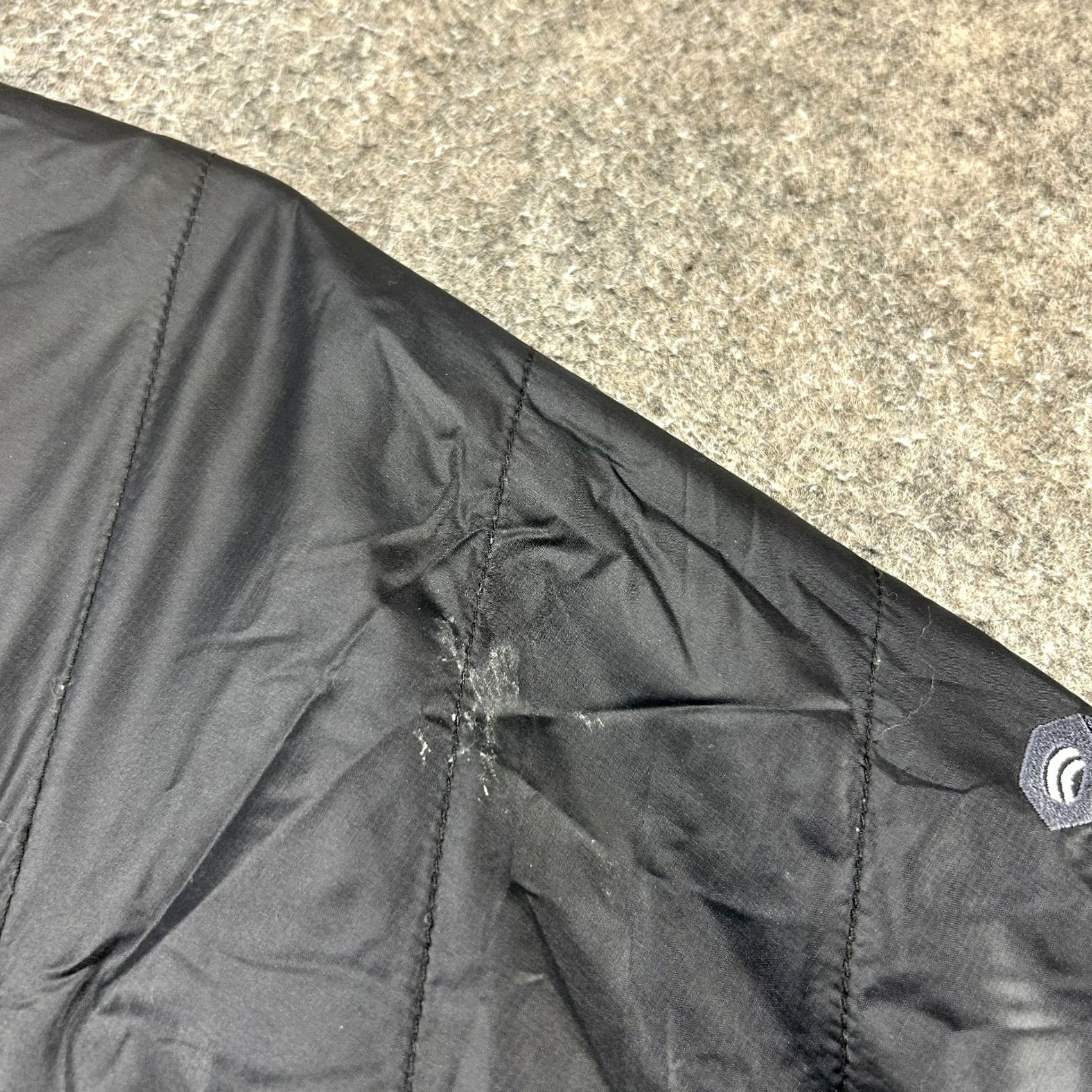 Mountain Hardwear VINTAGE Mountain Hardwear Jacket Womens M Black Puffer Full Zip Quilted Windbreaker Size M / US 6-8 / IT 42-44 - 7 Thumbnail
