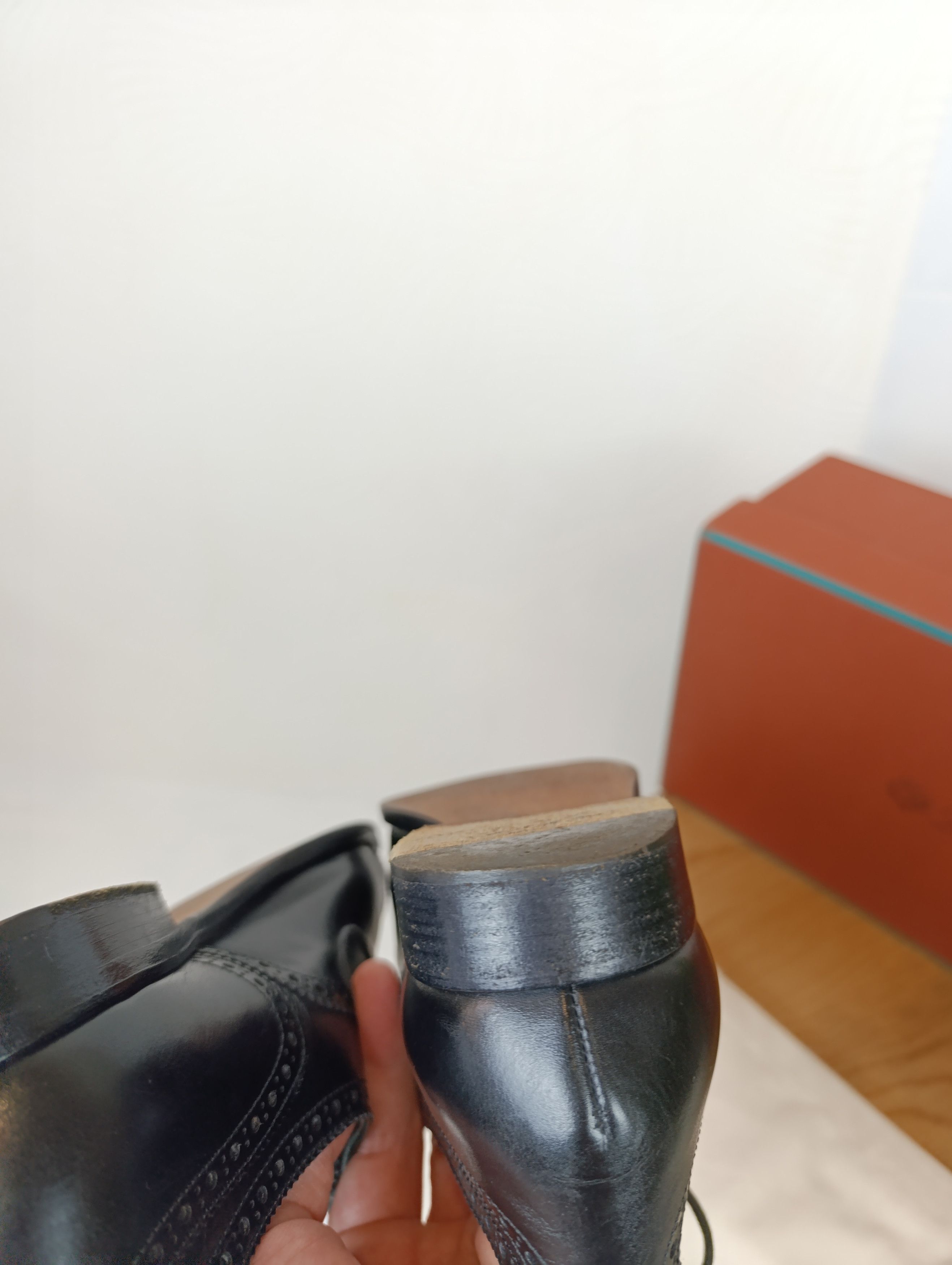 Loro Piana LORO PIANA WOMENS LEATHER OXFORD SHOES BLACK WALK Size US 8.5 / IT 38.5 - 16 Thumbnail