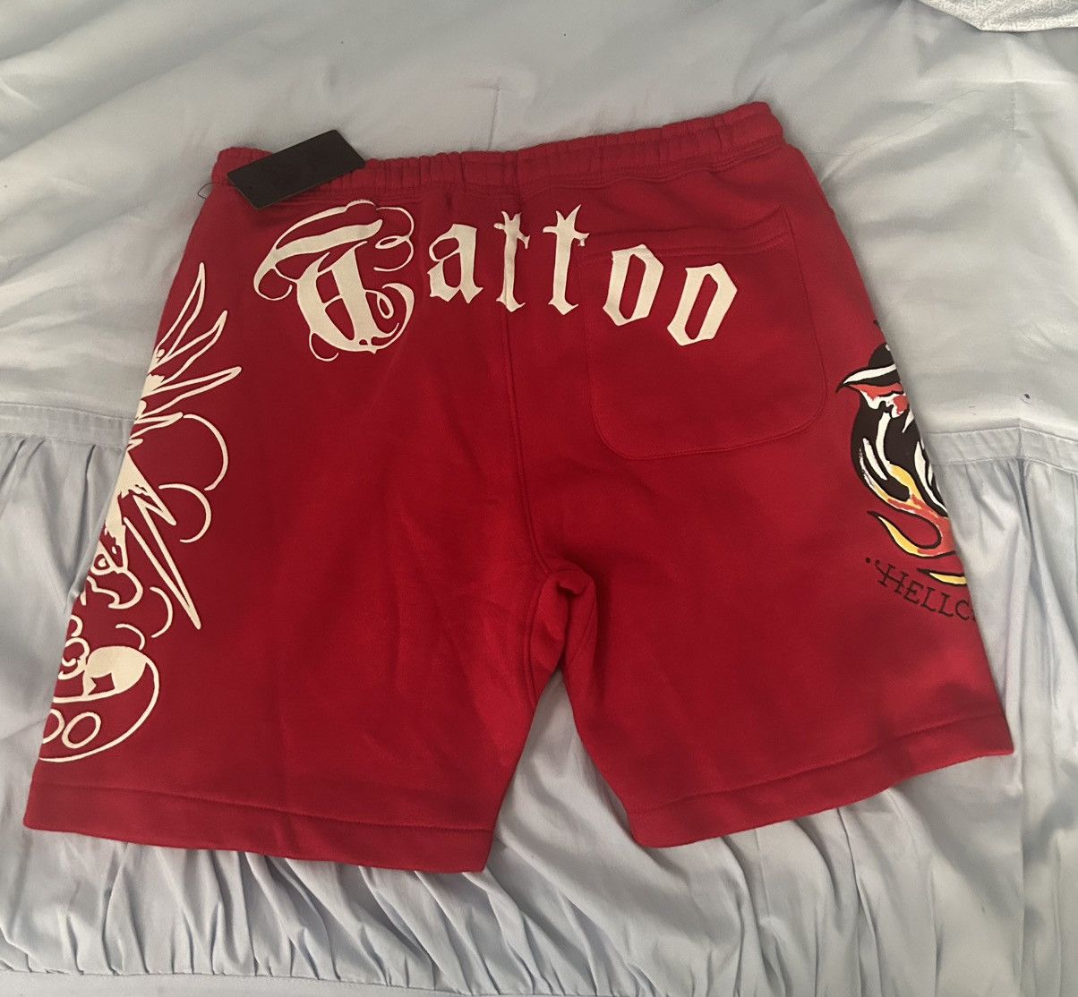 Ed Hardy red ed hardy large sweat shorts men Size US 34 / EU 50 - 2 Thumbnail