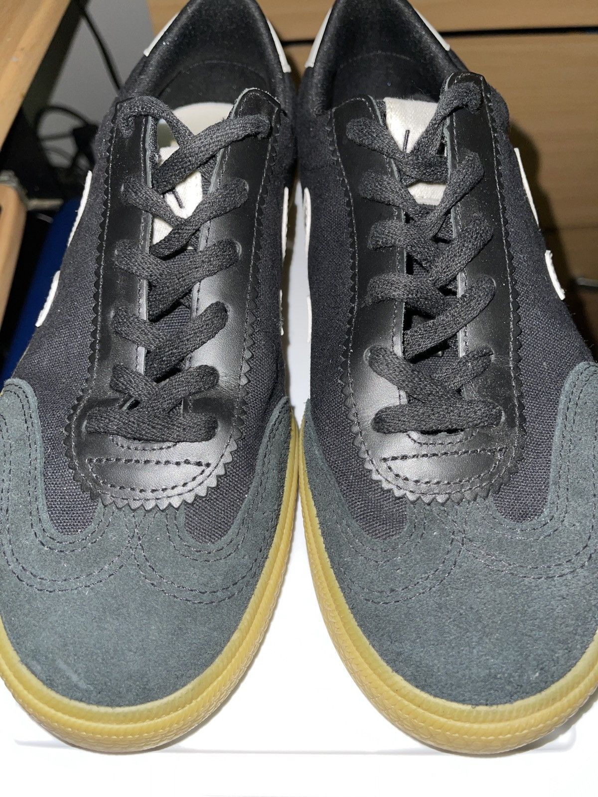 Veja Veja Volley Size US 8 / EU 41 - 3 Thumbnail
