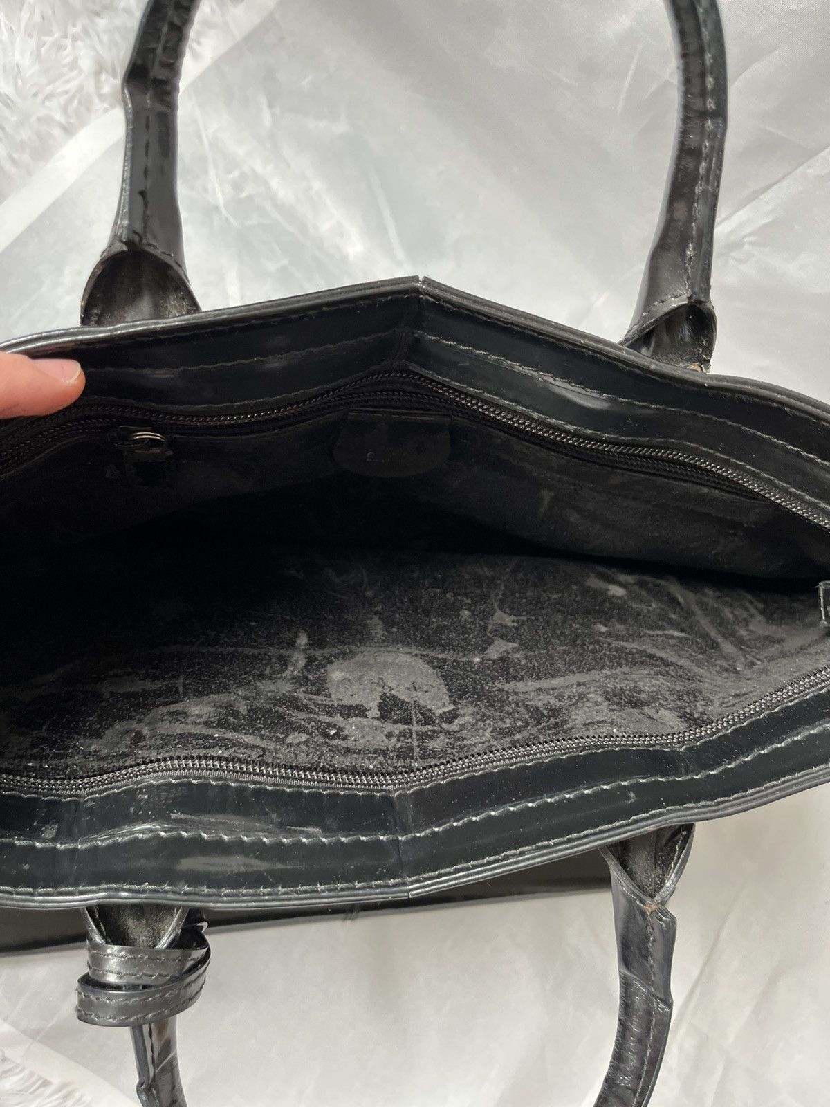 Gucci Gucci Black Patent Leather Tote Bag Vintage Italy Size ONE SIZE - 8 Thumbnail