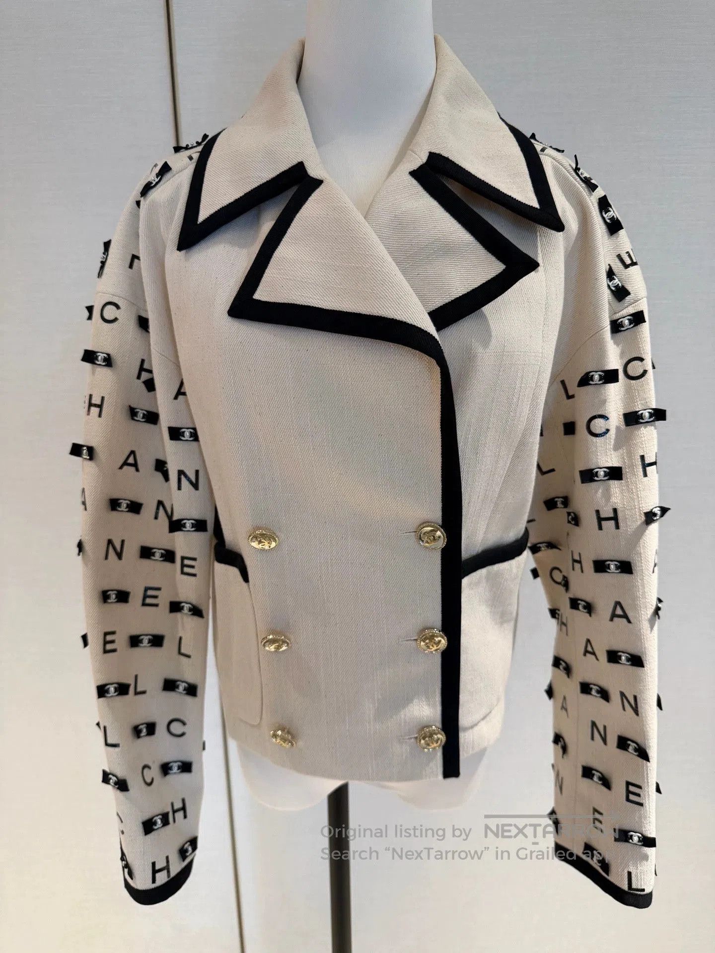 Chanel Chanel 21S Bow Logo Sequin Jacket. Size US S / EU 44-46 / 1 - 1 Thumbnail