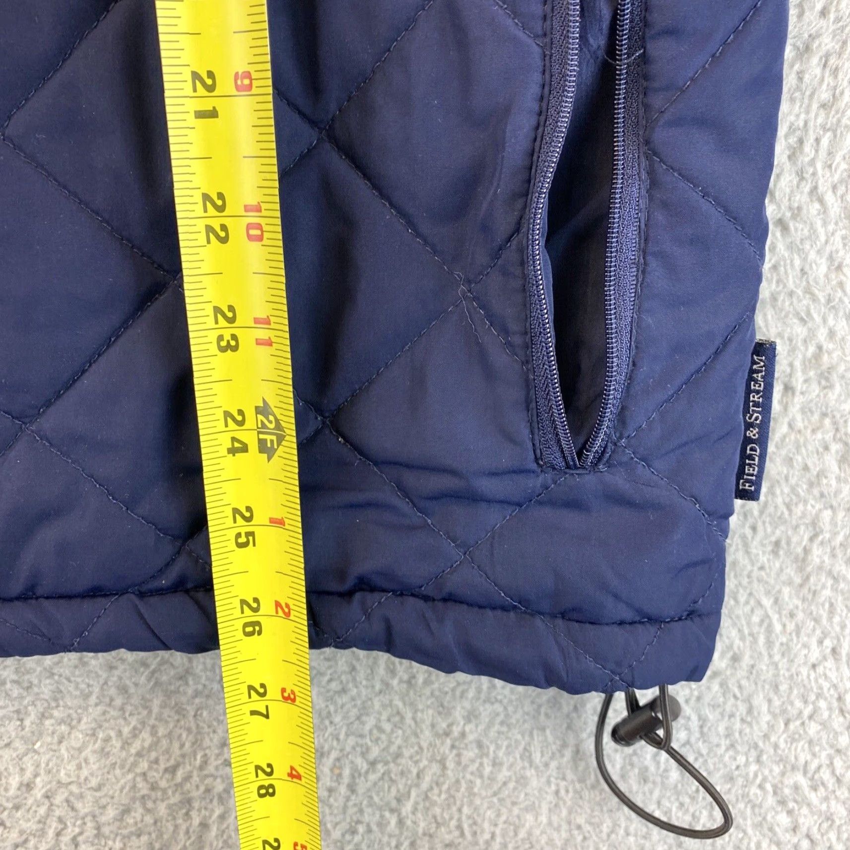Vintage Field and Stream Men’s Sportsman Puffer Vest Diamond Quilted Blue S 56-9 Size US S / EU 44-46 / 1 - 6 Thumbnail