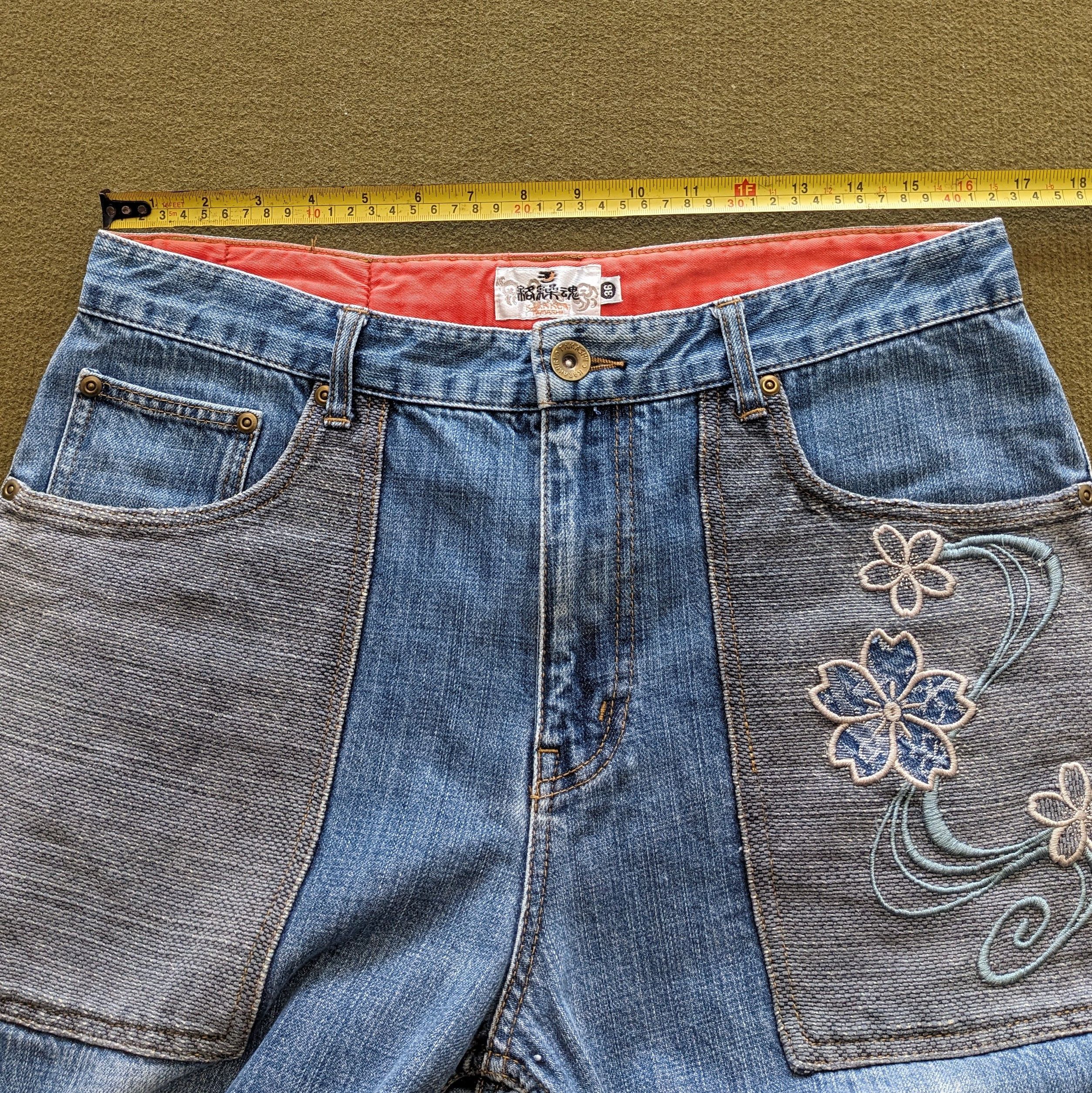 Karakuri Tamashii Vintage Karakuri Tamashii Japan Style Embroidery Jeans Size US 33 - 6 Thumbnail