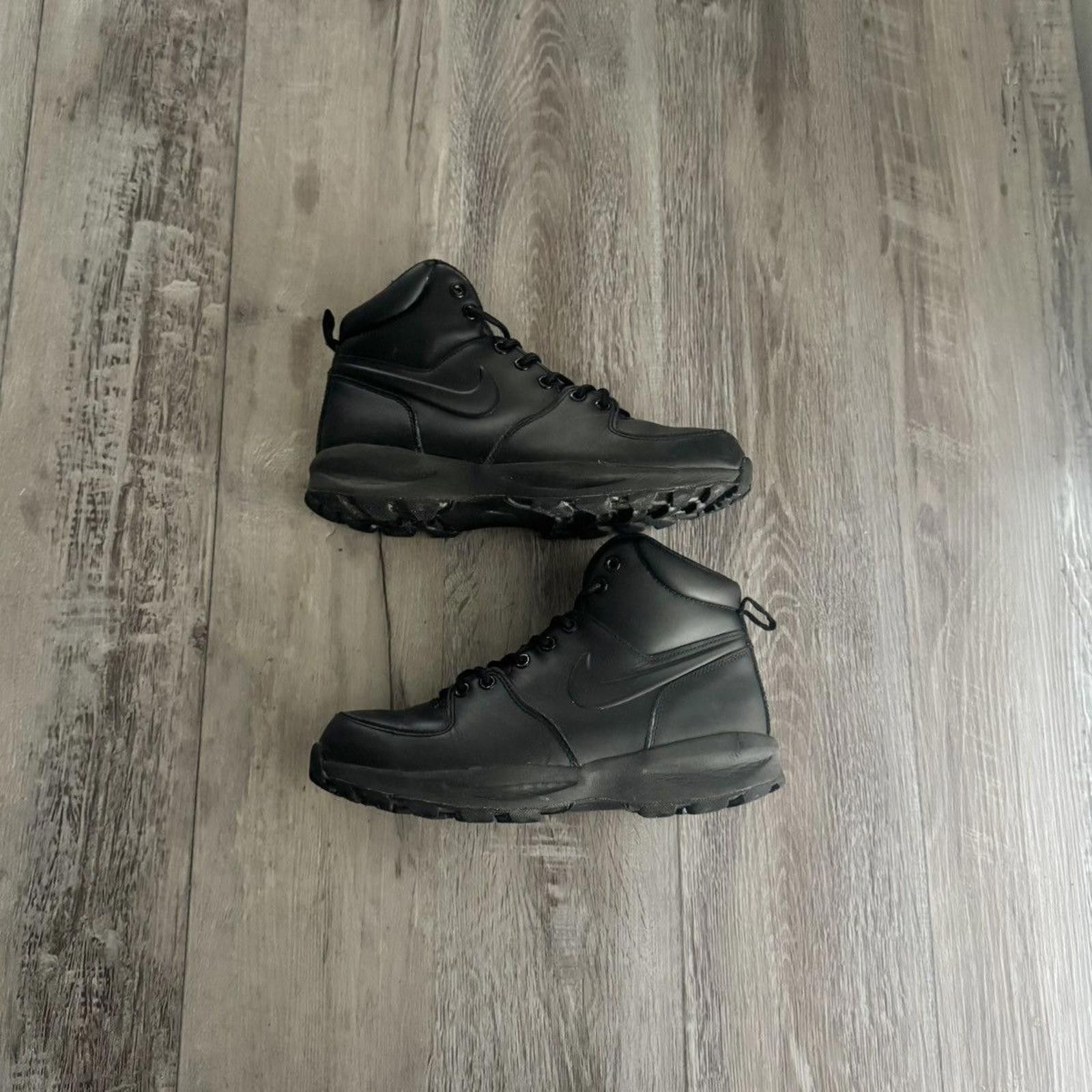 Nike NIKE • Manoa "Leather Black" (8M) Size US 8 / EU 41 - 1 Thumbnail