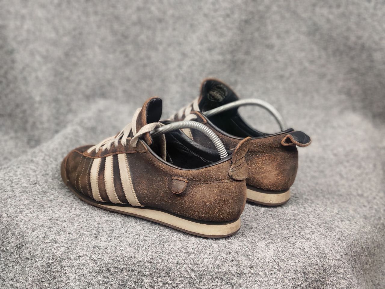 Adidas Vintage Adidas Сhile 62 Dark Brown Faded Leather Sneakers Size US 9 / EU 42 - 10 Thumbnail