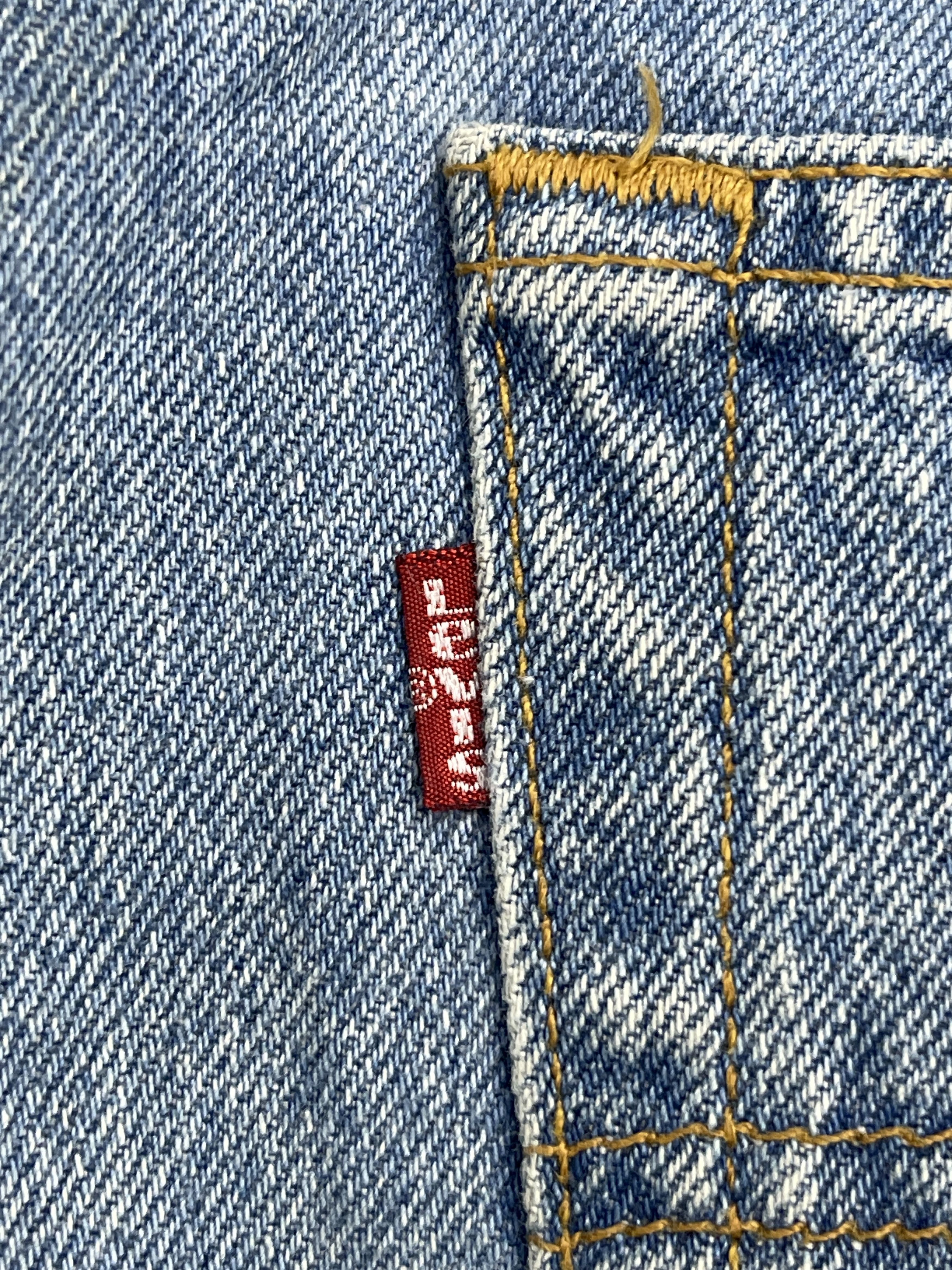 Levi's × Vintage Vintage 90s Levi's 501 Light Washed Jeans Size US 32 / EU 48 - 6 Thumbnail