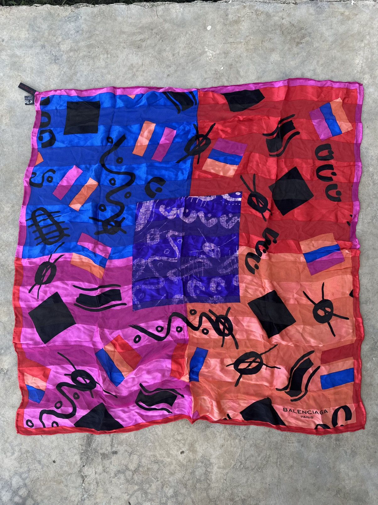 Balenciaga Balenciaga - Vintage Abstract Silk Scarves Size ONE SIZE - 5 Thumbnail