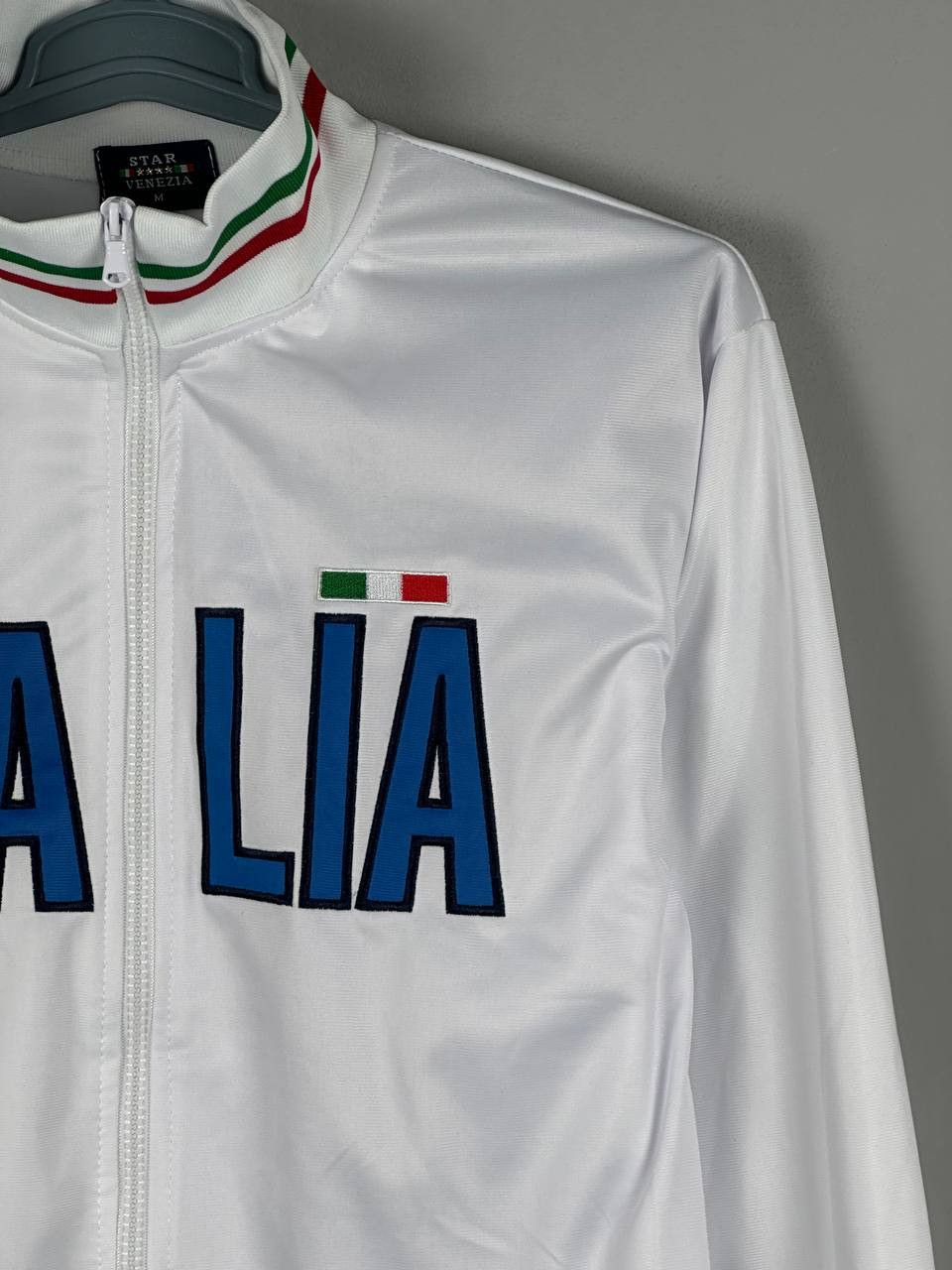 Vintage Vintage Italia Blockcore White Rare Y2K Track Jacket Size US M / EU 48-50 / 2 - 4 Thumbnail