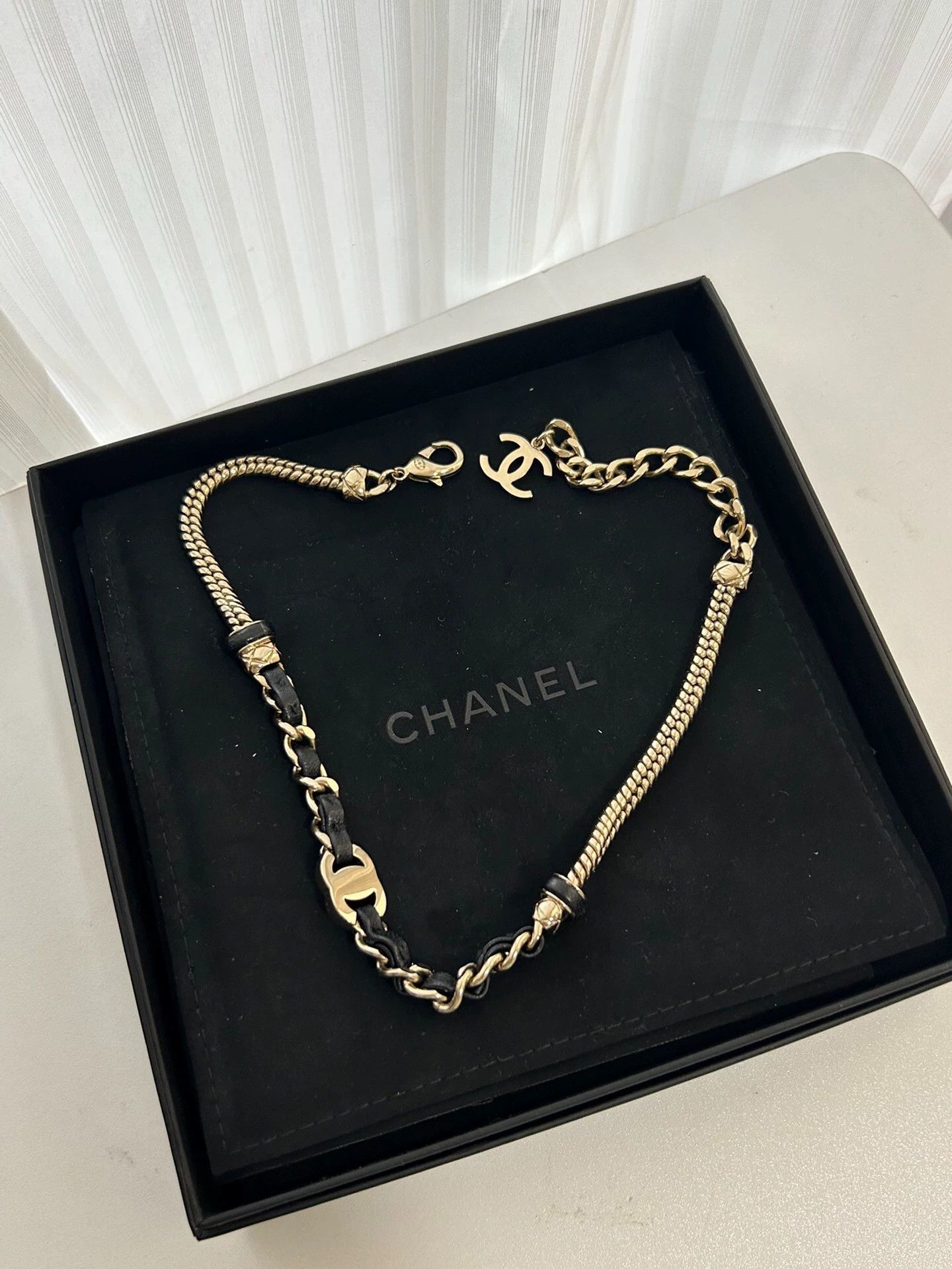 Chanel Chanel bag buckle choker black gold Liu Wen style Size ONE SIZE - 3 Thumbnail