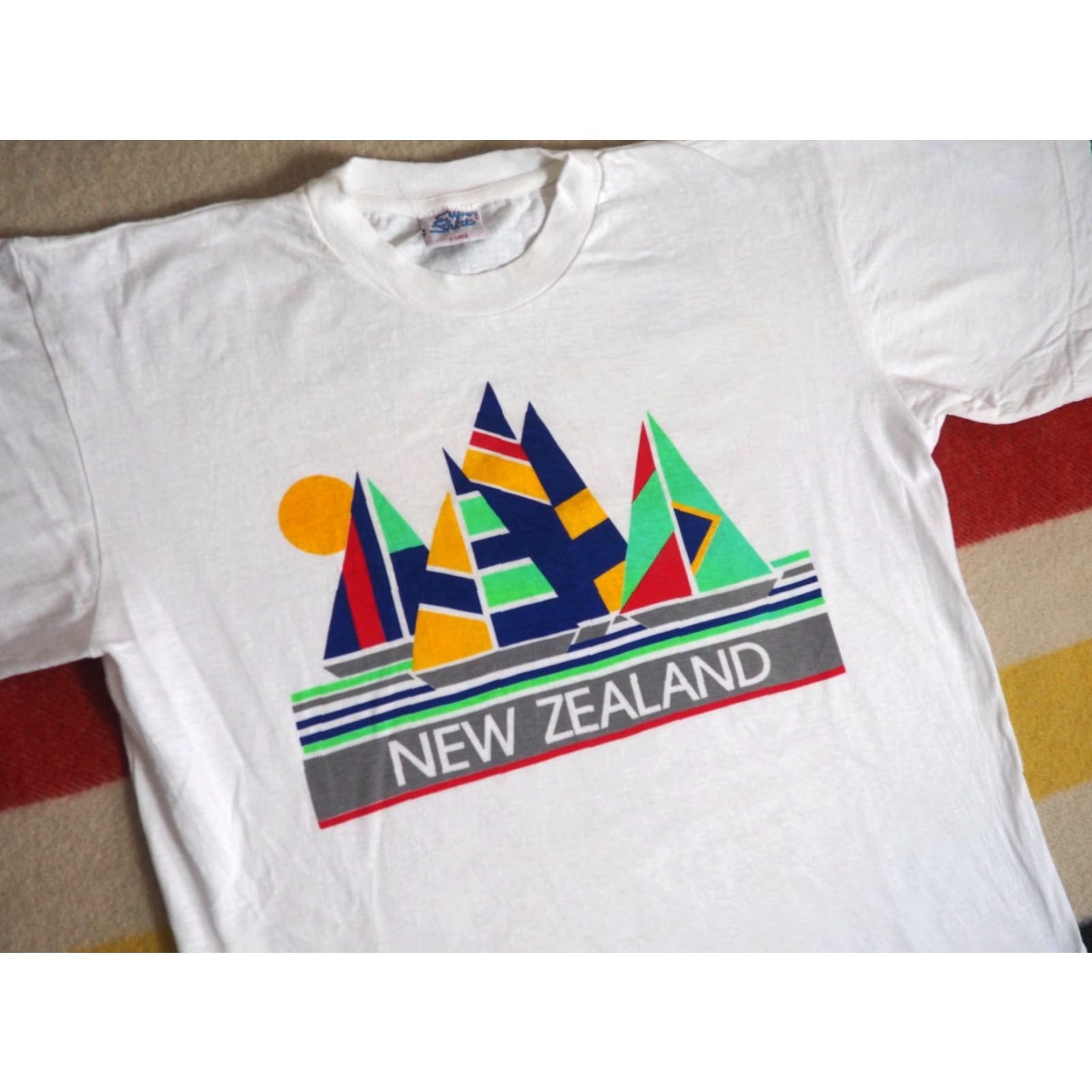 Vintage VTG 90s New Zealand Sailboat Sailing Art White Tee T-Shirt Mens L Size US L / EU 52-54 / 3 - 2 Thumbnail