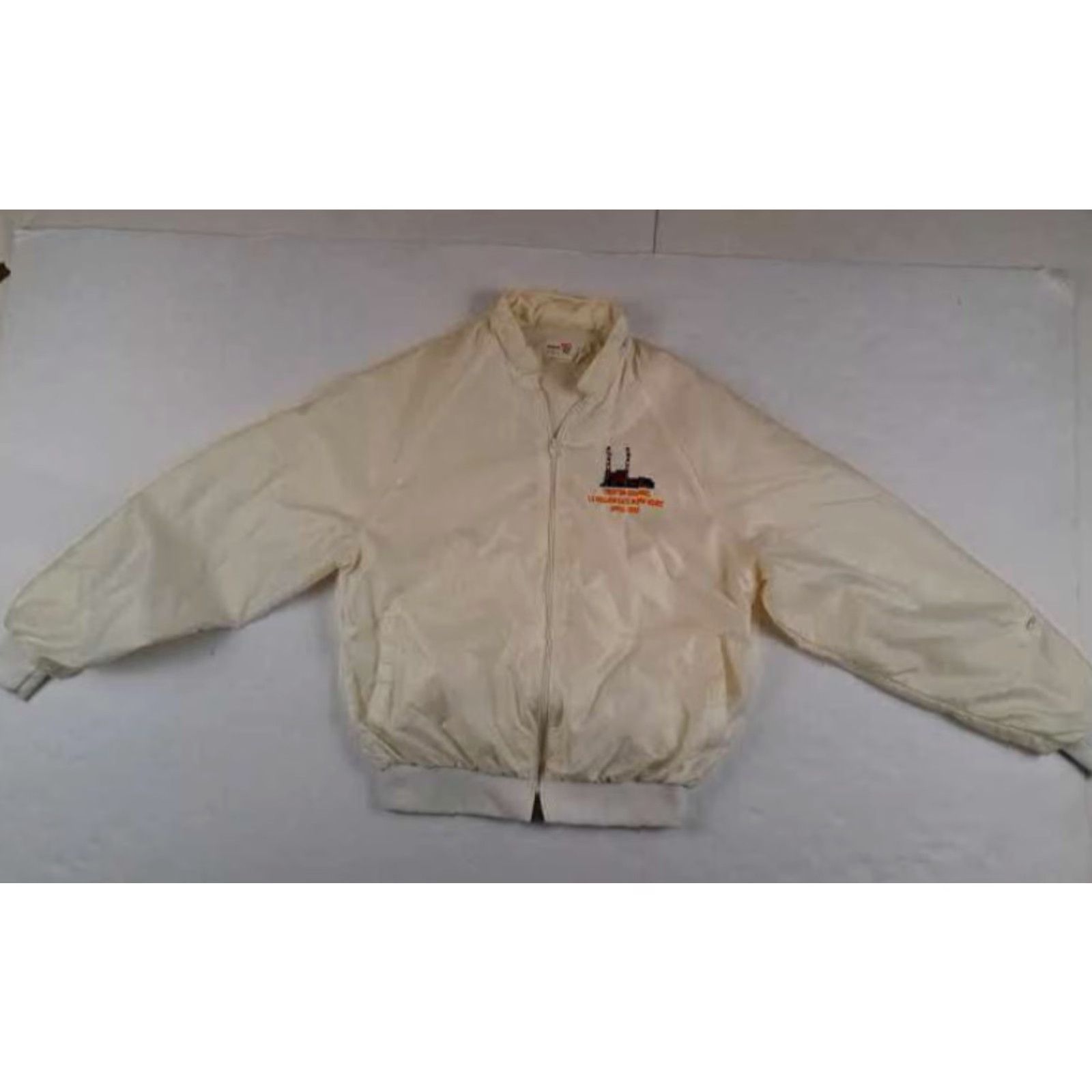 Vintage VINTAGE Trenton Channel Safe Work Hours 1990 Windbreaker Jacket USA Made - King Louie - XL White Nylon Unisex Adults Windbreaker Jacket Size US XL / EU 56 / 4 - 5 Thumbnail
