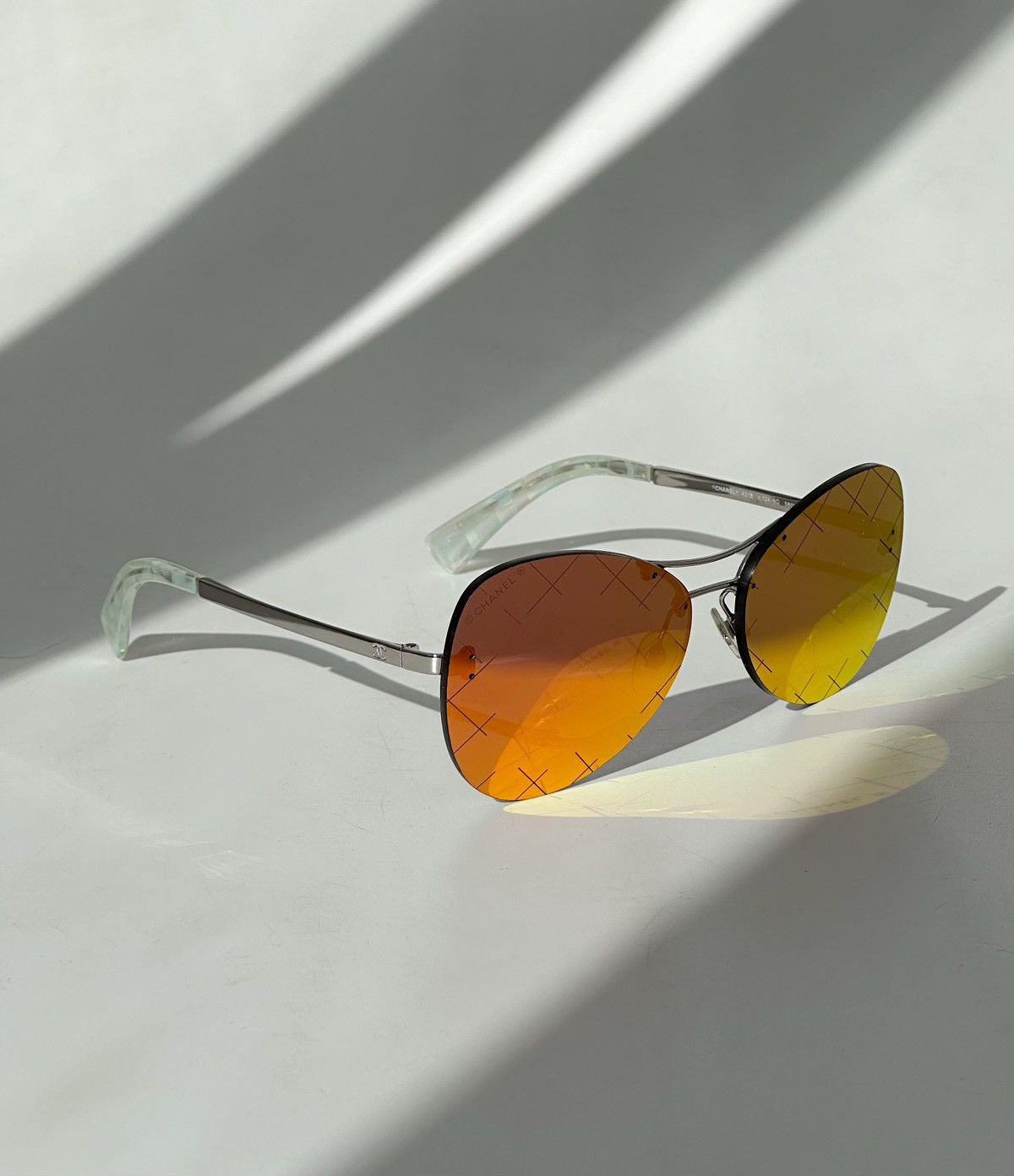 CHANEL Aviator Mirror CC Logo Sunglasses 4218 vintage silver