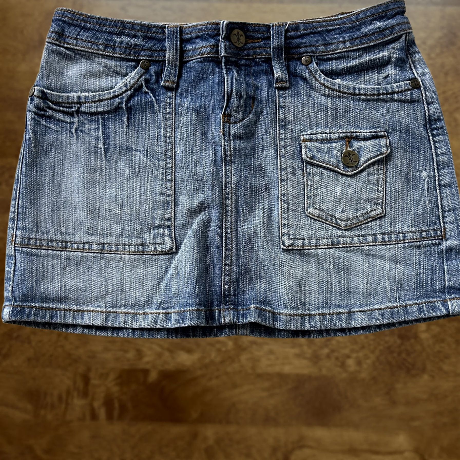 Vintage Y2K No Boundaries Skirt Juniors 3 Denim Mini Blue Rhinestone Pockets Casual Size 26" / US 2 / IT 38 - 1 Thumbnail
