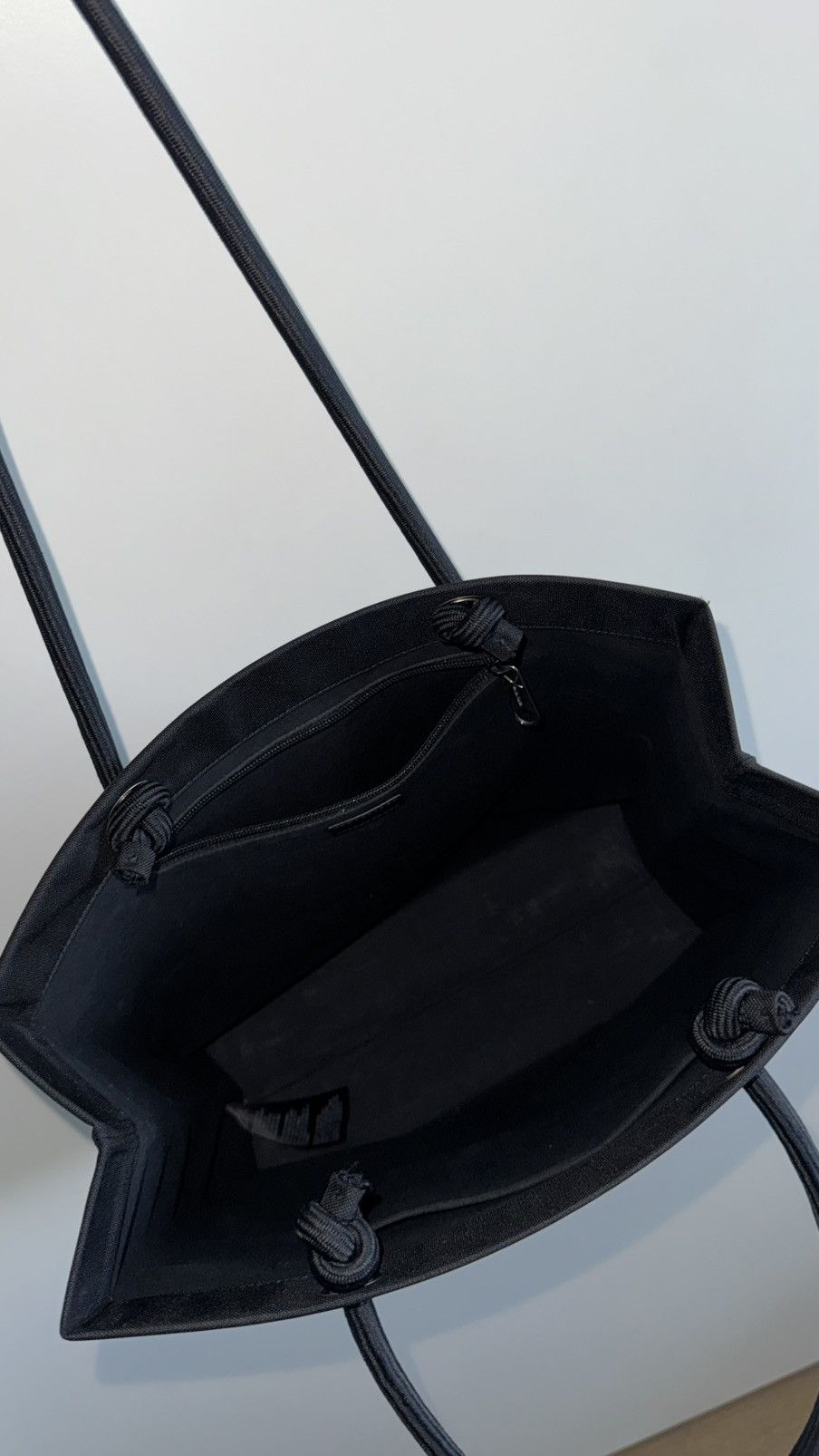 Balenciaga Balenciaga Explorer Tote Bag – Black (FW22) Size ONE SIZE - 4 Thumbnail
