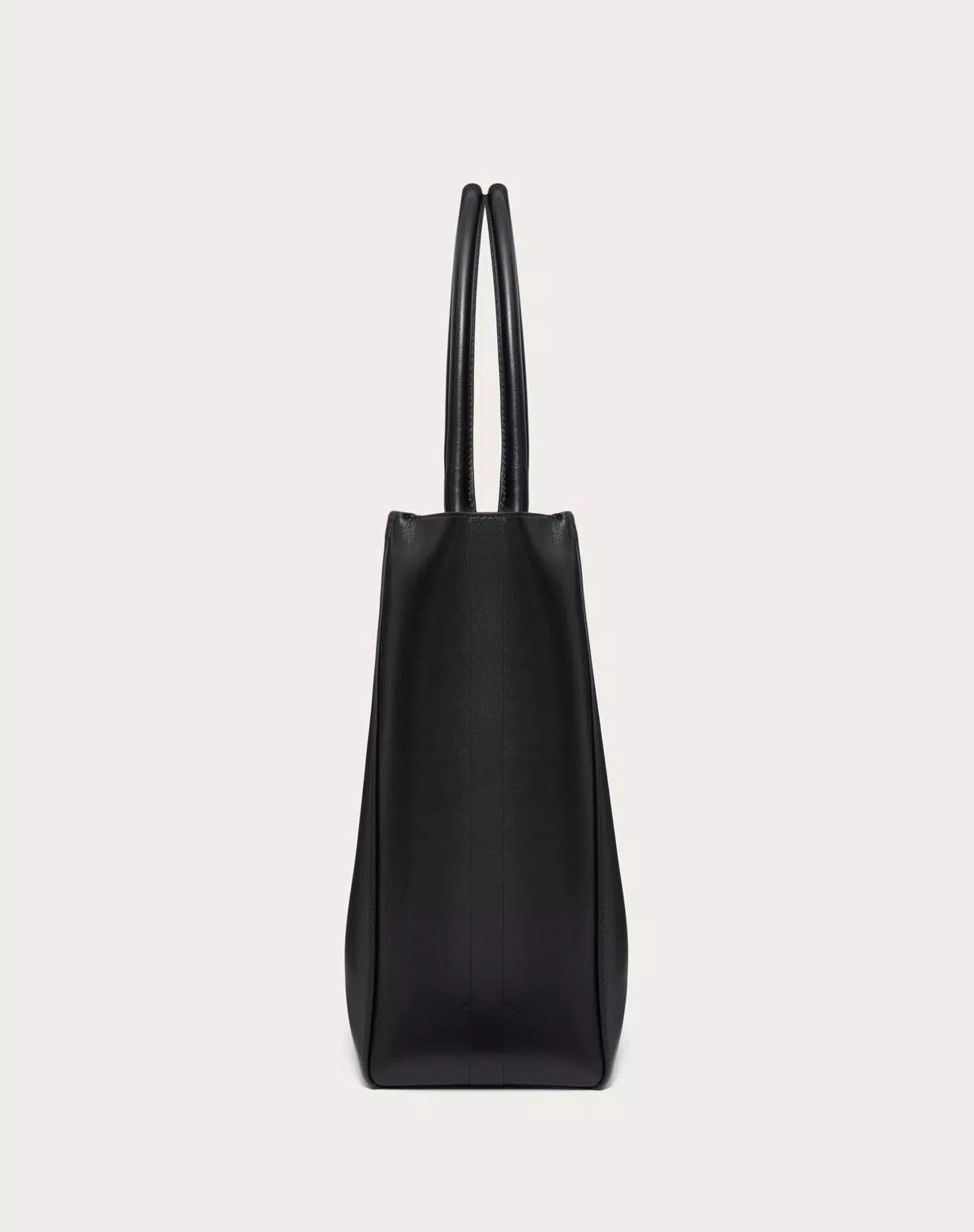 Valentino oc11z0725 Size: OS/ Medium Leather Shopping Bag in Black Size ONE SIZE - 4 Thumbnail