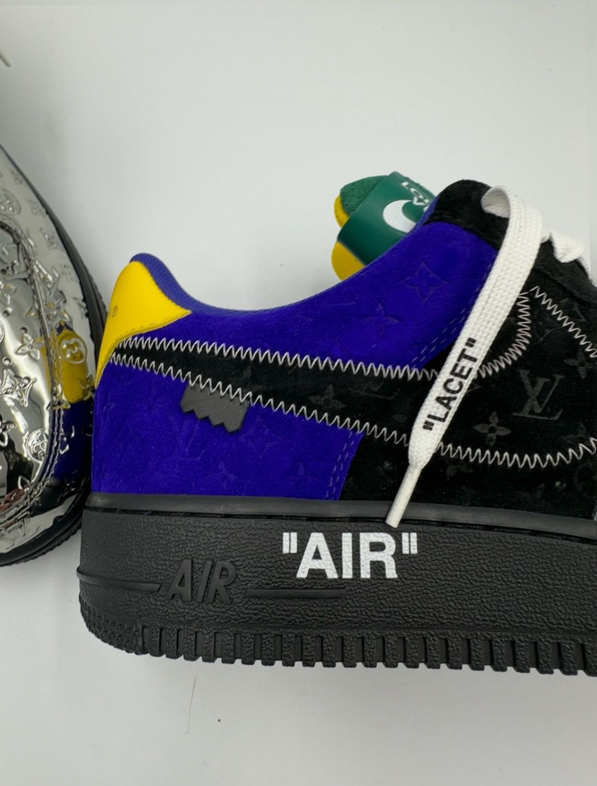 Louis Vuitton Louis Vuitton x Nike Air Force Size US 8 / EU 41 - 6 Thumbnail