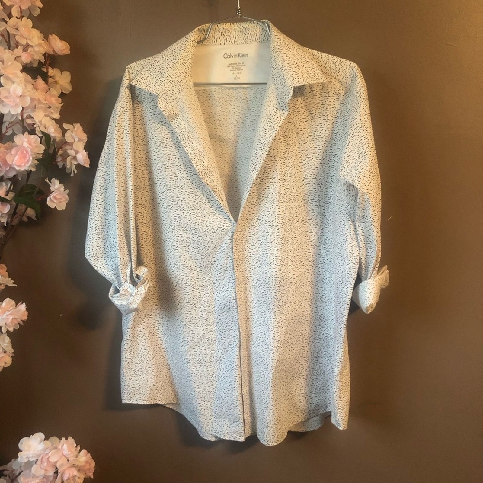 Calvin Klein Calvin Klein Button down shirt. Spotted Extreme slim fit. Size US L / EU 52-54 / 3 - 1 Thumbnail