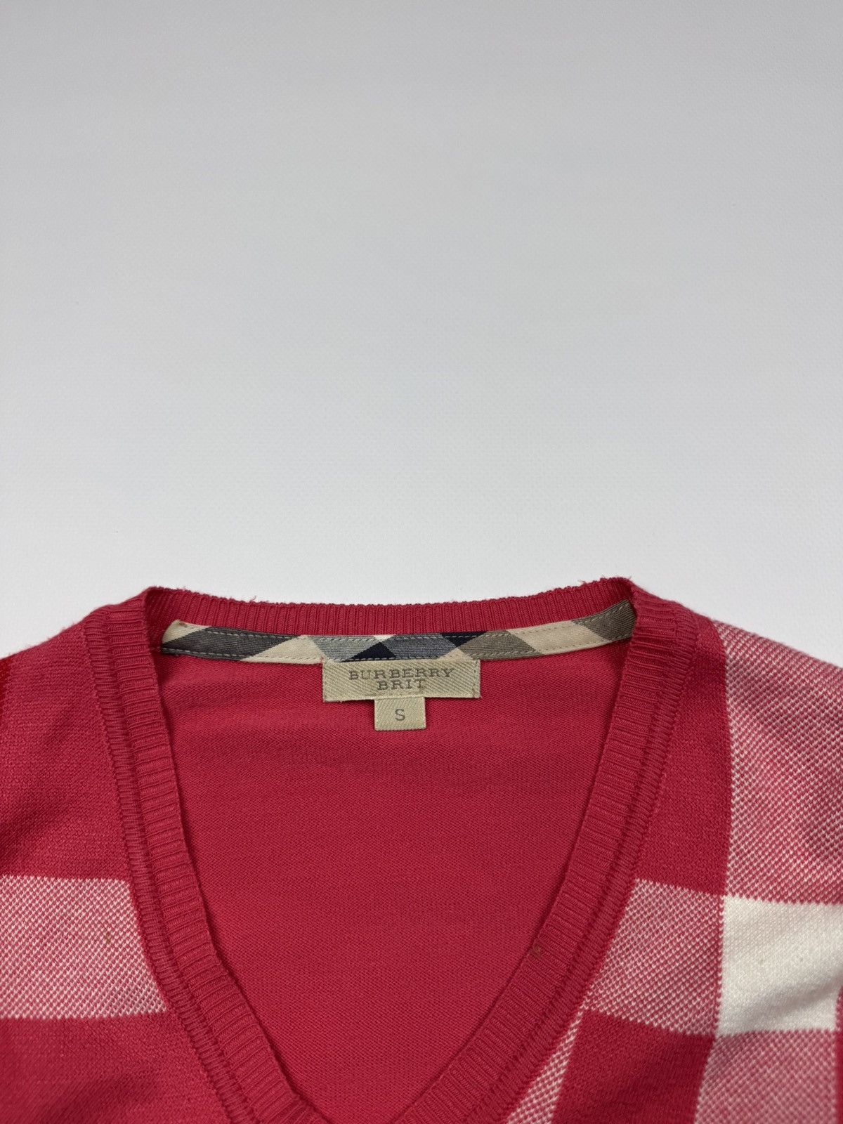 Burberry Vintage Burberry Check V-neck Soman's Sweater Size S / US 4 / IT 40 - 2 Thumbnail