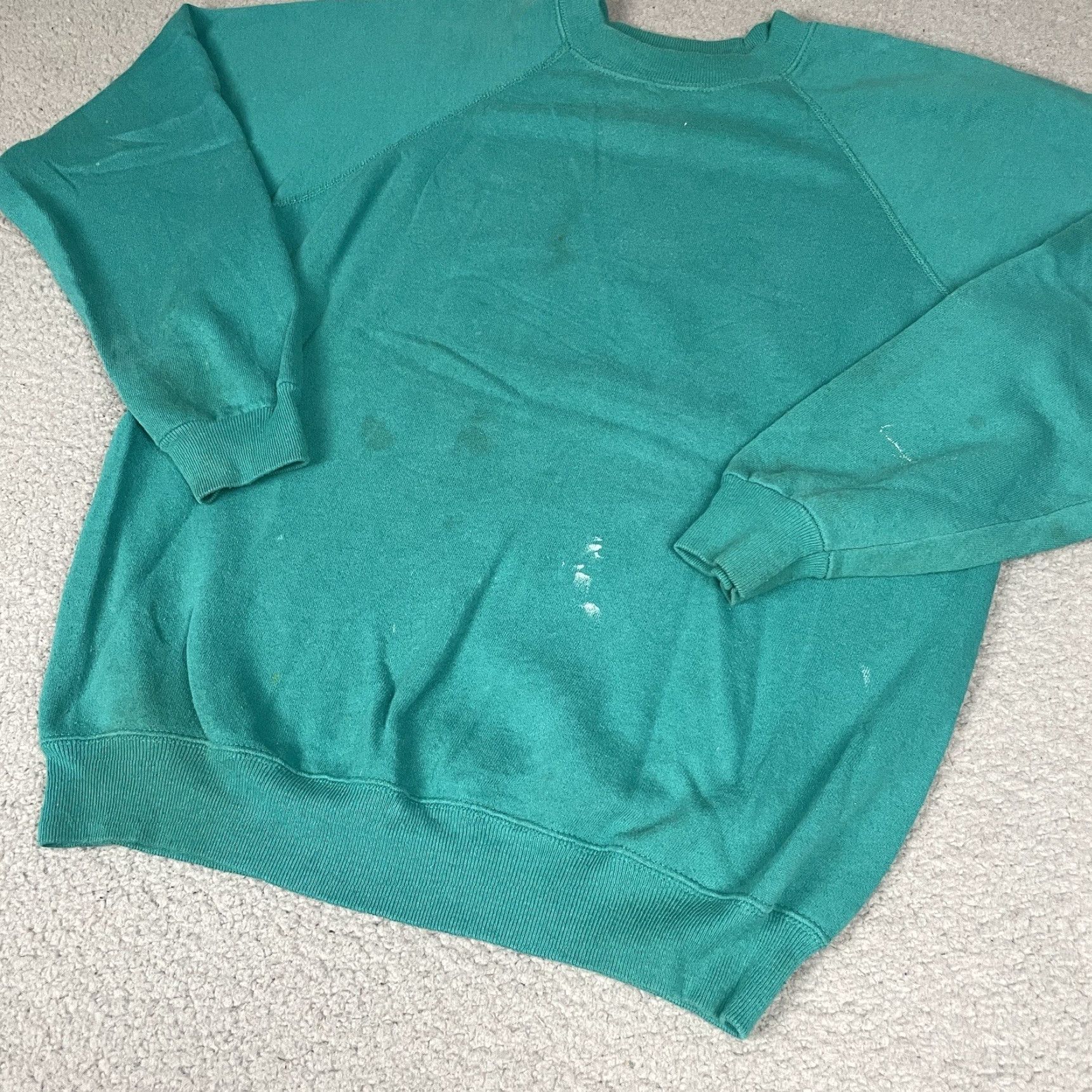 Hanes VINTAGE Hanes Sweatshirt Adult L Crew Neck Green Distressed Logo Graphic 80s 90s Retro Vintage Mens Size US L / EU 52-54 / 3 - 2 Thumbnail