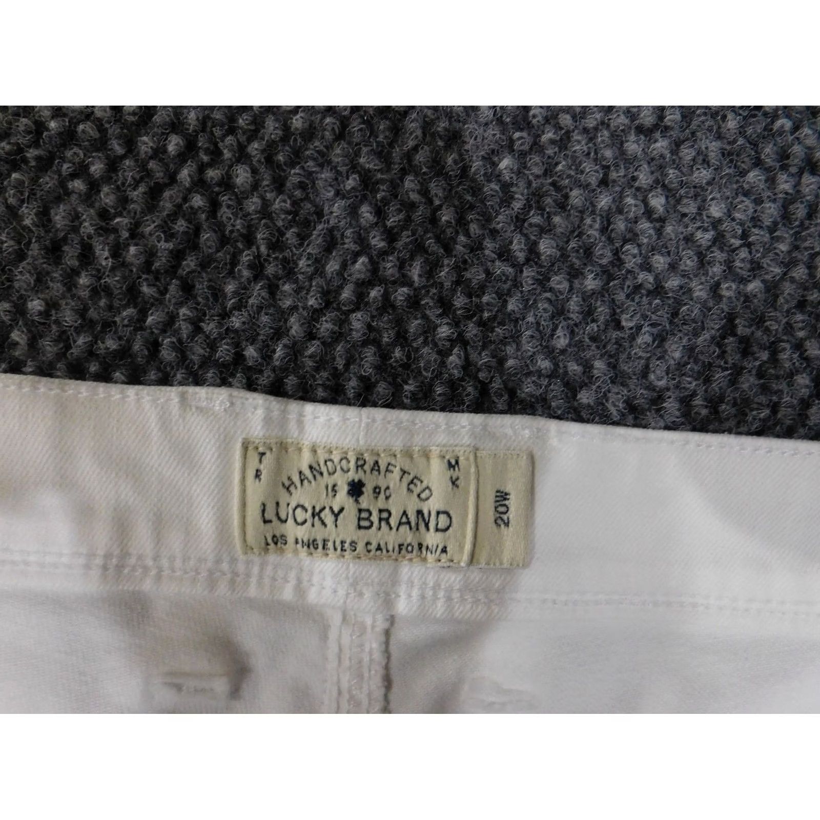Lucky Brand Lucky Brand Jeans Womens 20W White Distressed Reese Boyfriend Cropped Jeans 5-Pocket Blue Regular Plus Size Pants Mens? Size 42" / US 20 - 6 Thumbnail