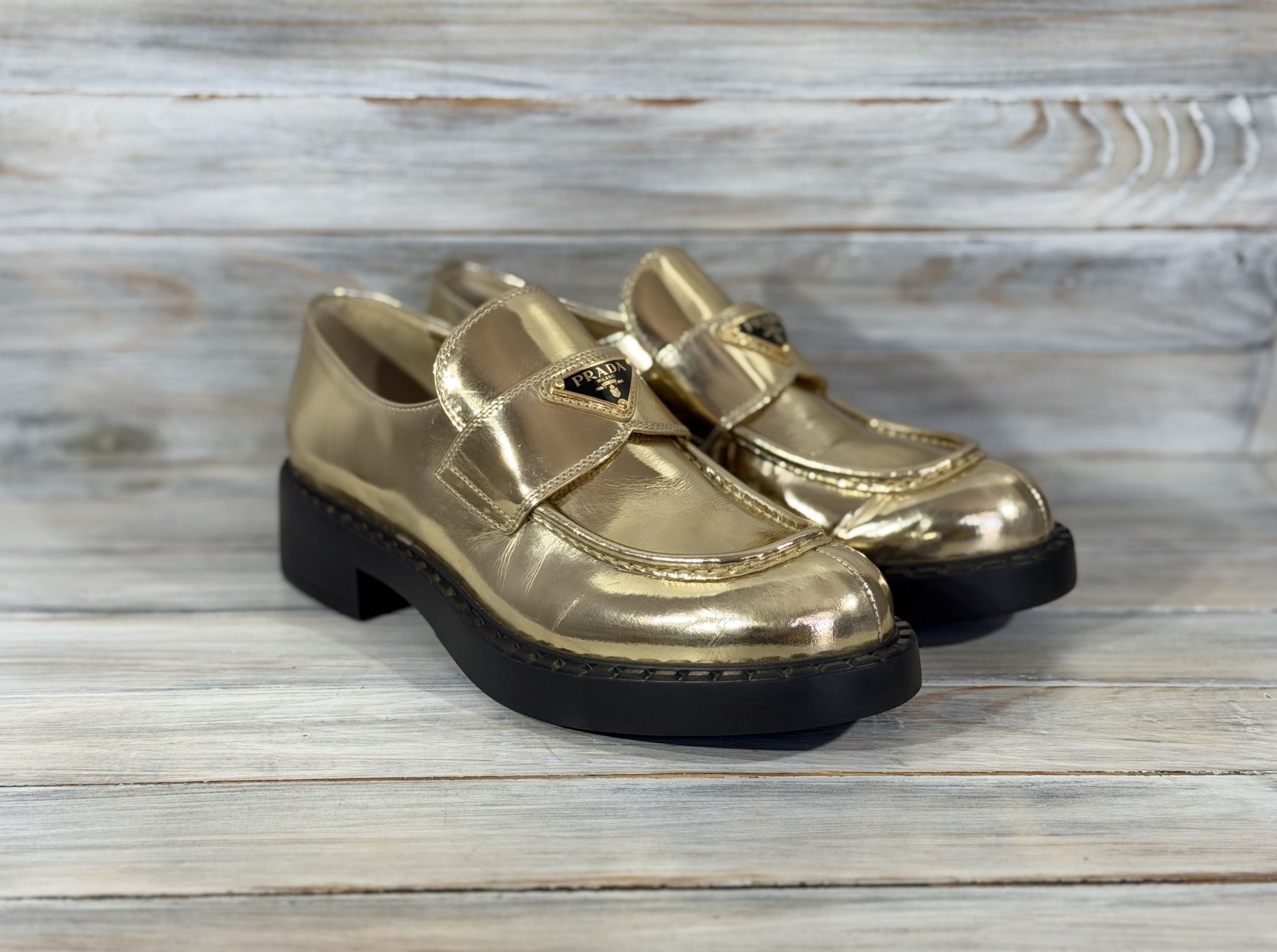 Prada PRADA Milano Metallic Gold Leather Loafers Triangular Logo Size US 10.5 / IT 40.5 - 15 Thumbnail