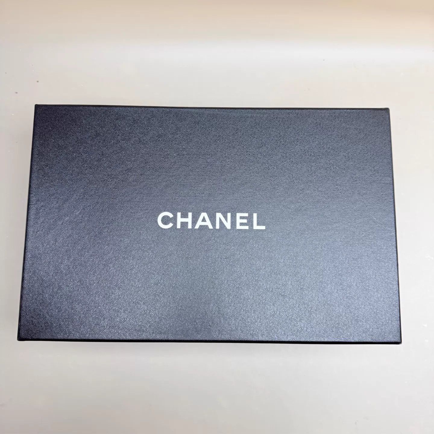 Chanel CHANEL Silver Horn King Double C Sneaker 38 Size US 7.5 / IT 37.5 - 9 Thumbnail