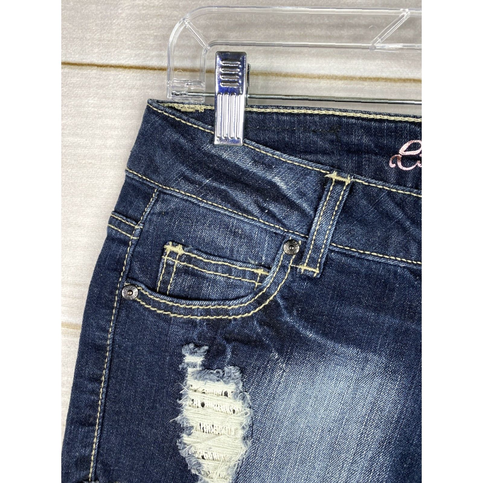 Vintage Celebrity Pink Shorts Womens Jr Sz 3 Dark Wash Cut-Off Denim Stretch Distressed Pocket 5-Pocket Casual Beach Womens Size 26" / US 2 / IT 38 - 2 Thumbnail