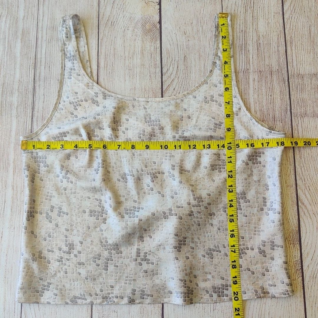 Victoria's Secret silky satin double scoop neck camisole sz M Size ONE SIZE - 7 Thumbnail