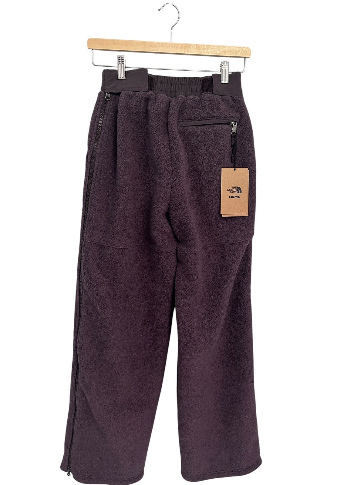 The North Face THE NORTH FACE X SKIMS 1995 Denali Fleece Pant XS Phoenix Size 26" / US 2 / IT 38 - 5 Thumbnail