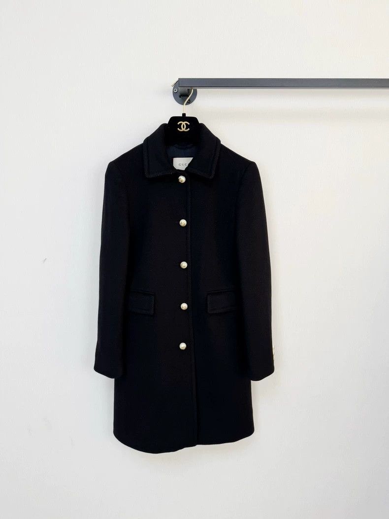 Gucci Size 38 Black pearl buckle wool coat 2502-Nextarrow