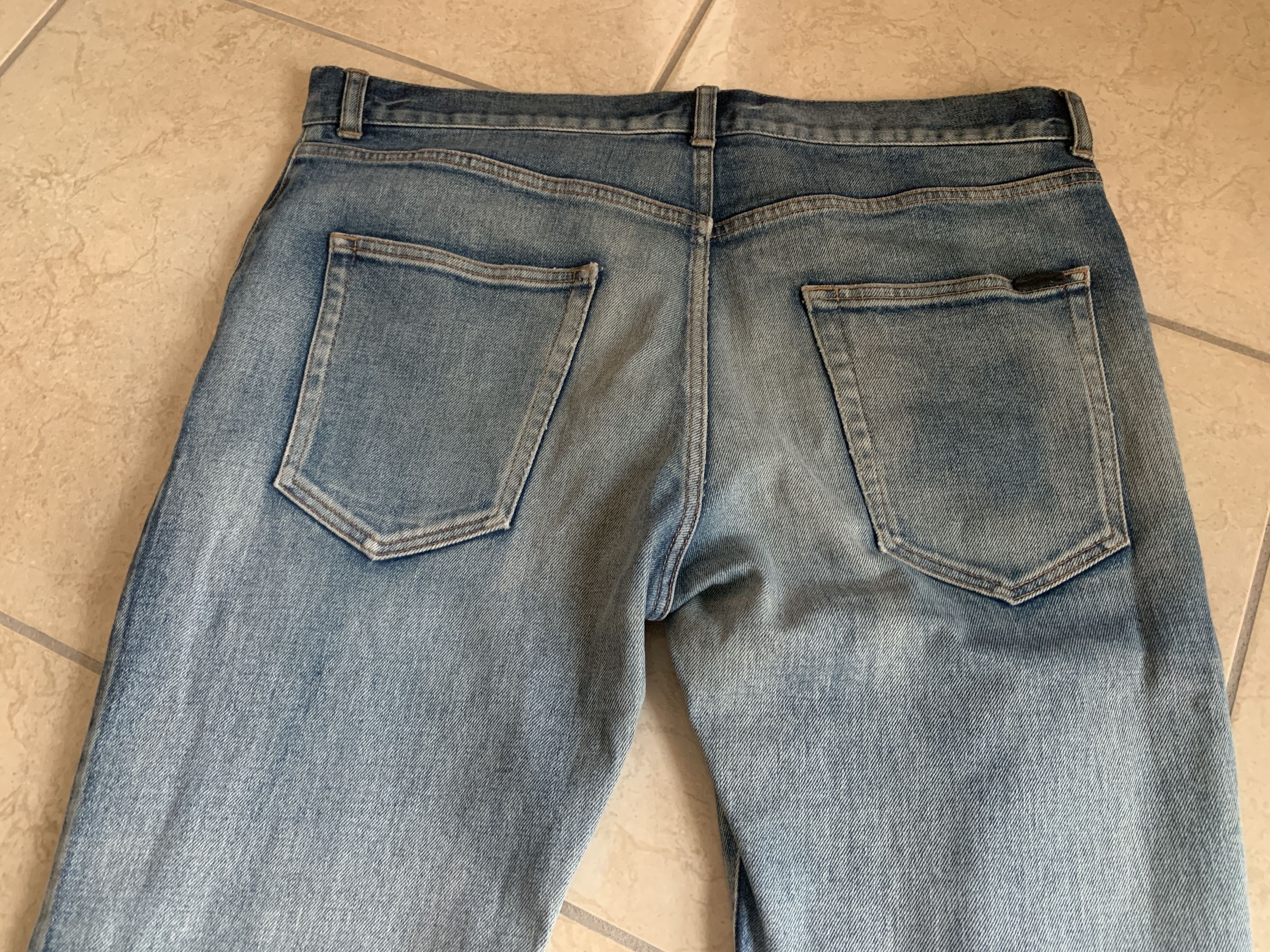 Saint Laurent Paris SAINT LAURENT PARIS D24 SKINNY JEANS IN WASHED BLUE DENIM Size US 34 / EU 50 - 10 Thumbnail