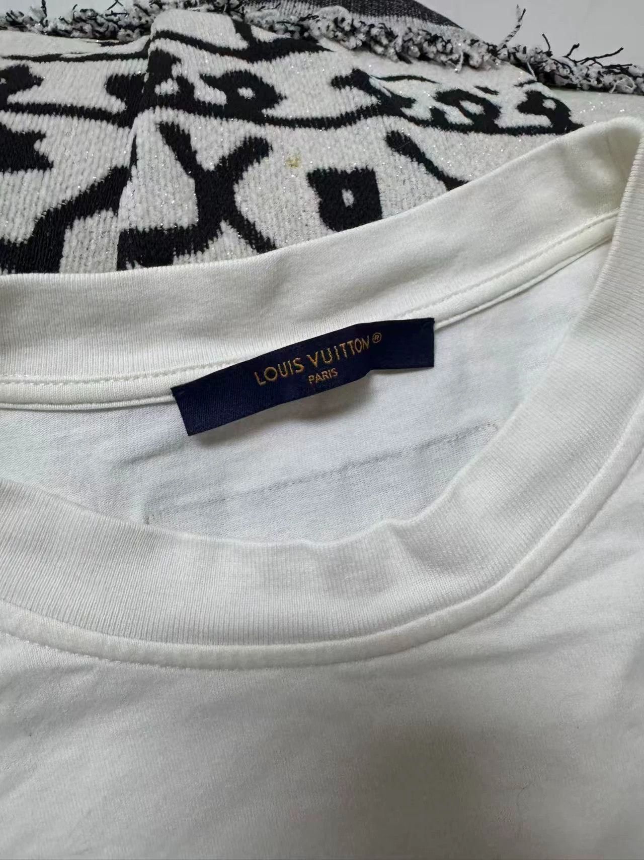 Louis Vuitton LV Authentic Short Sleeve Tee XL Size US XL / EU 56 / 4 - 3 Thumbnail