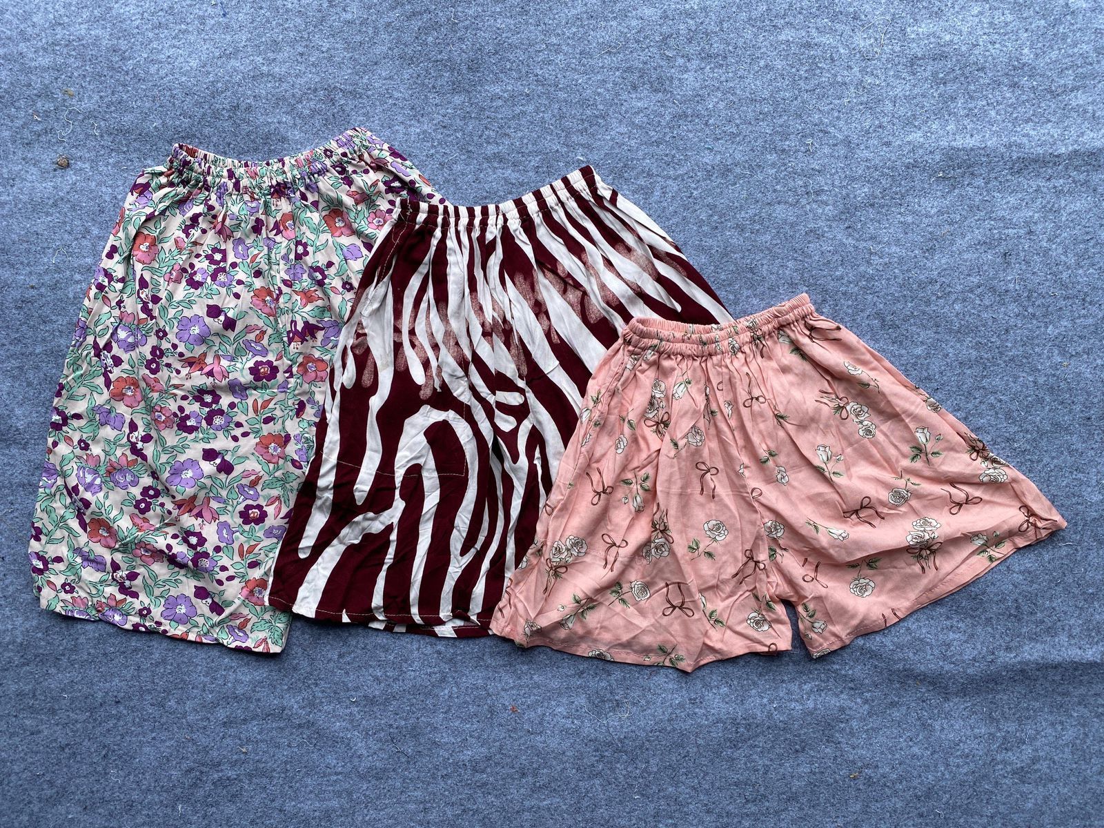 Other CHEAP RAYON DRESSED PANTS - PACKAGE OF 5 RANDOM MOTIFS Size 24" / US 00 / IT 34 - 10 Thumbnail