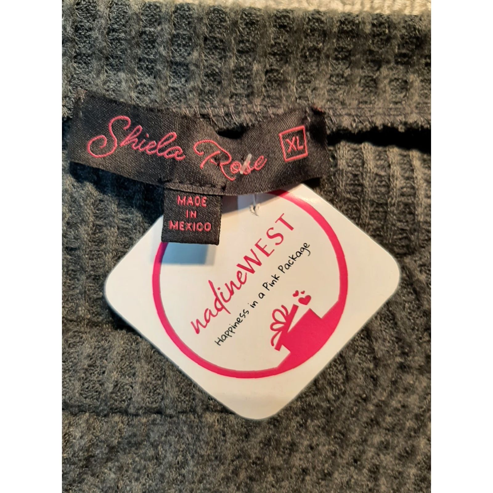 Vintage Sheila Rose Shirt Women's XL Gray Long Sleeve NEW Shirt Pink Rose Casual Women Basic T-Shirt Size XL / US 12-14 / IT 48-50 - 2 Thumbnail