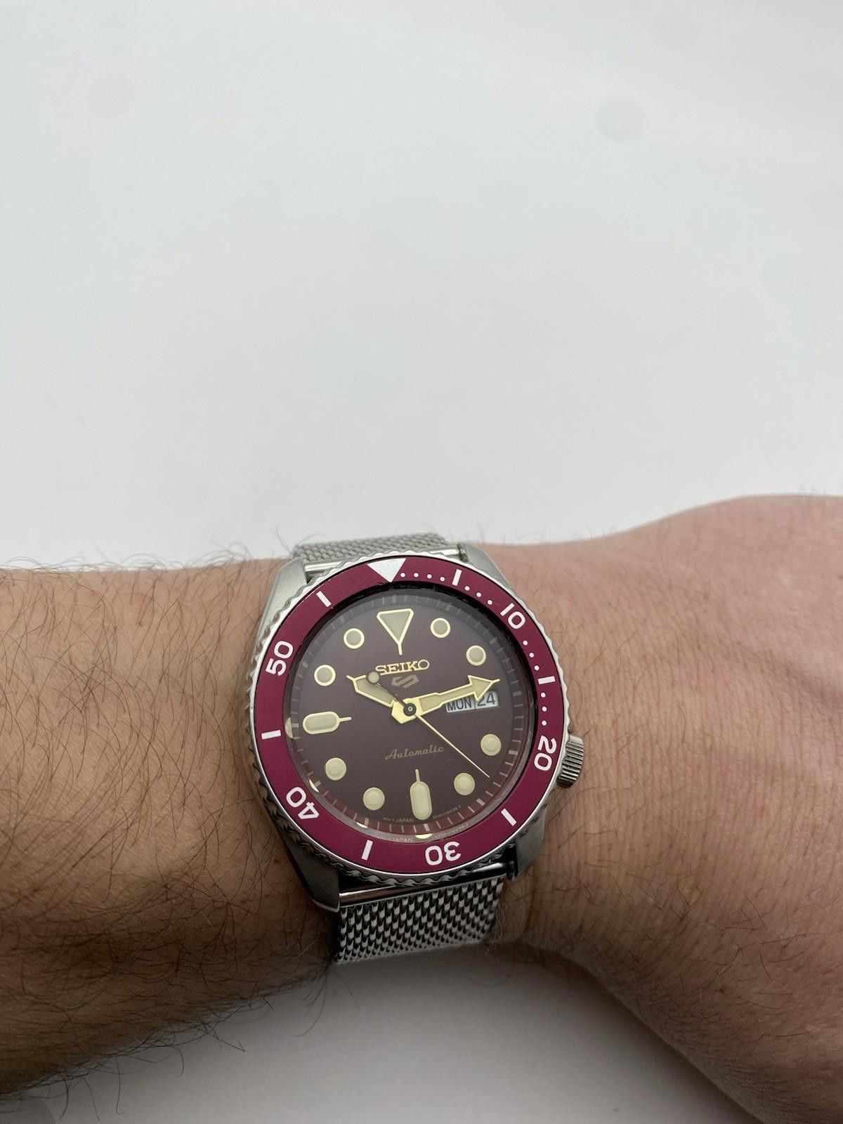 Seiko Seiko 5 Sports Automatic Dive Watch - SRPD69K1 Red /Burgundy Size ONE SIZE - 4 Thumbnail