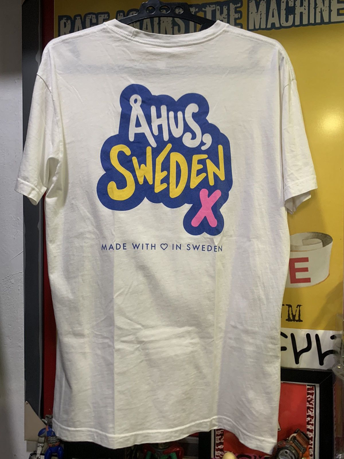 Infinite Archives Vintage ABSOLUT VODKA “Ahus, SWEDEN X Made With 💙 In Sweden” Size US M / EU 48-50 / 2 - 4 Thumbnail