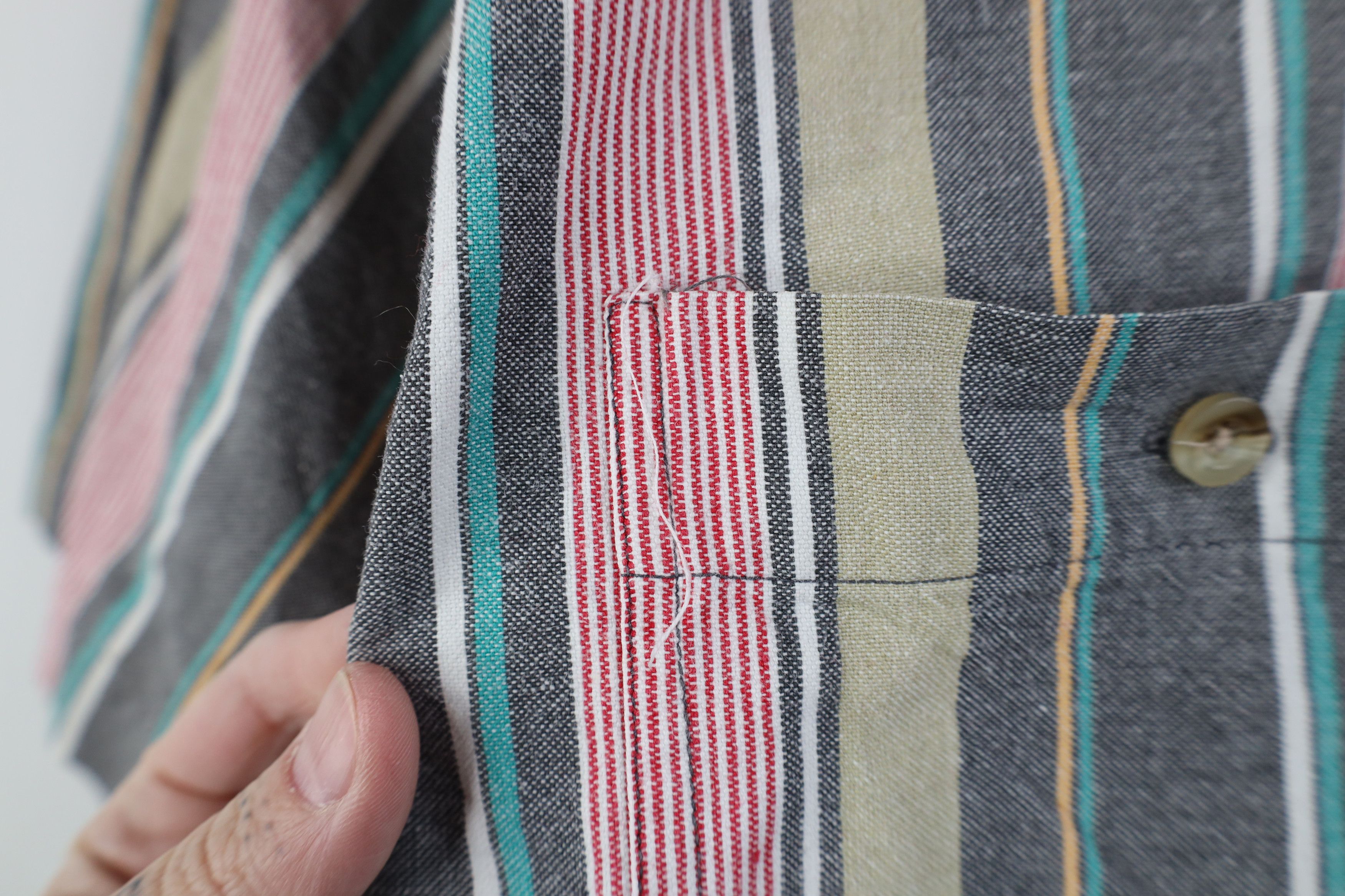 Vintage Vintage 90s Streetwear Short Sleeve Button Down Shirt Size US L / EU 52-54 / 3 - 5 Thumbnail
