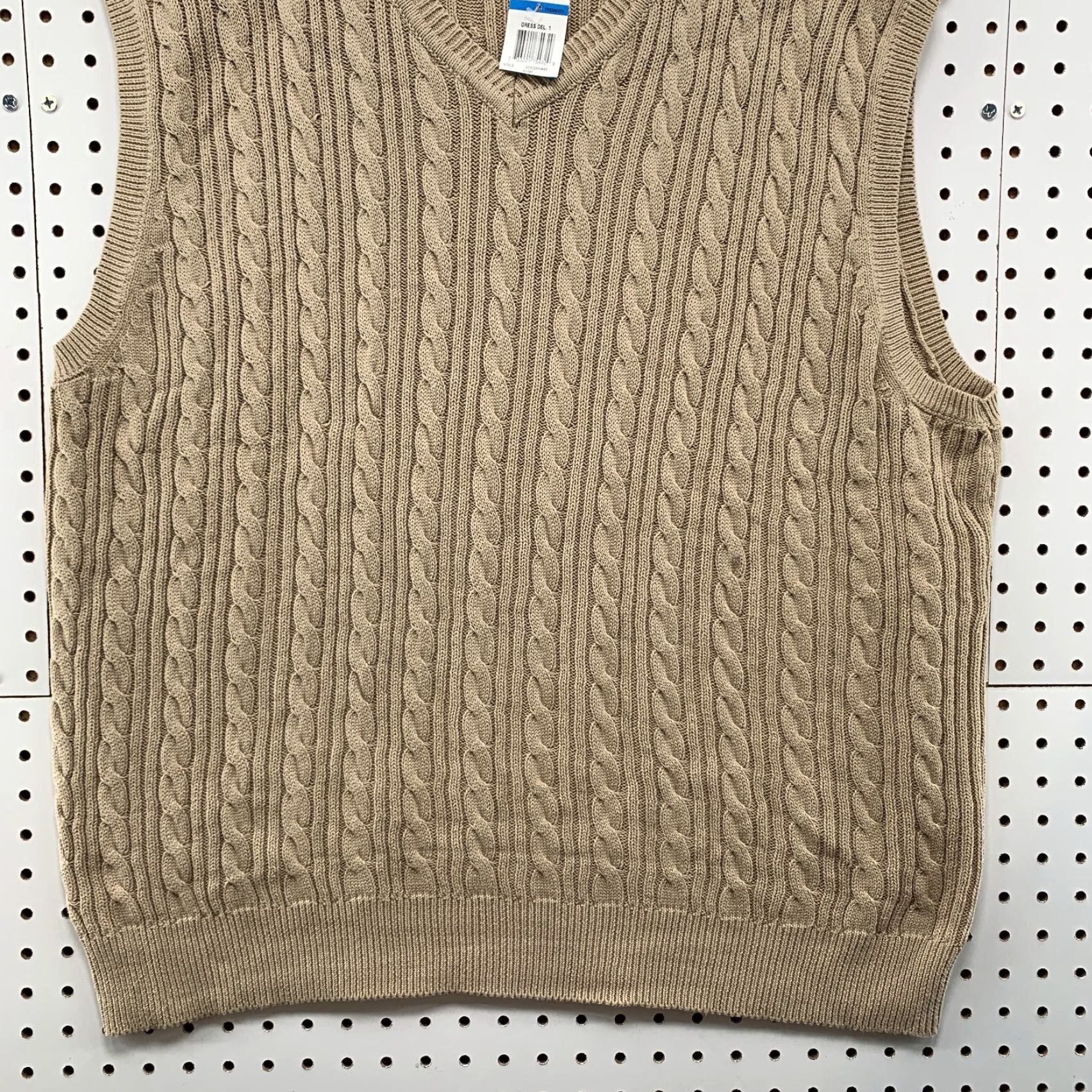 Club Room VINTAGE Club Room Cable Knit Vest Sweater Mens XL Khaki Brown NWT Casual 90s Mens XL Beige Size US XL / EU 56 / 4 - 6 Thumbnail