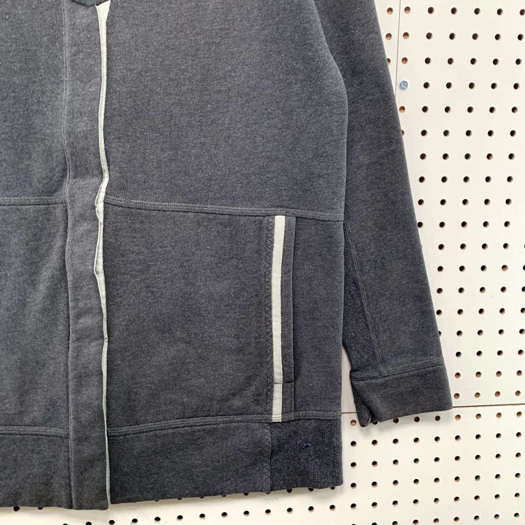 Lululemon Lululemon Cardigan Sweatshirt Womens Size 10 Yin To My Yang Fleece Reflective Size XXS / US 00 / IT 34 - 7 Thumbnail